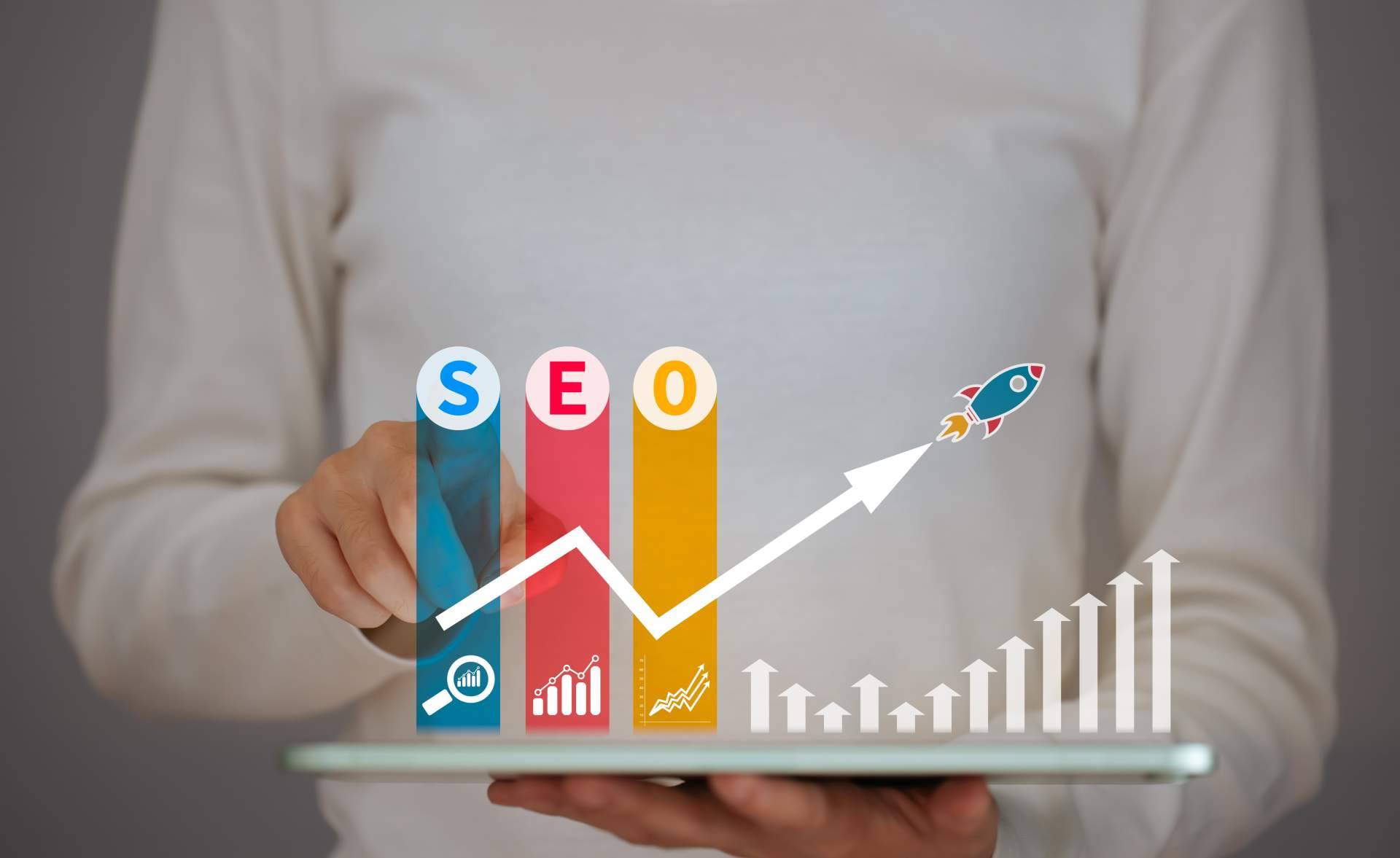 ¿Qué finalidad tienen los servicios SEO?