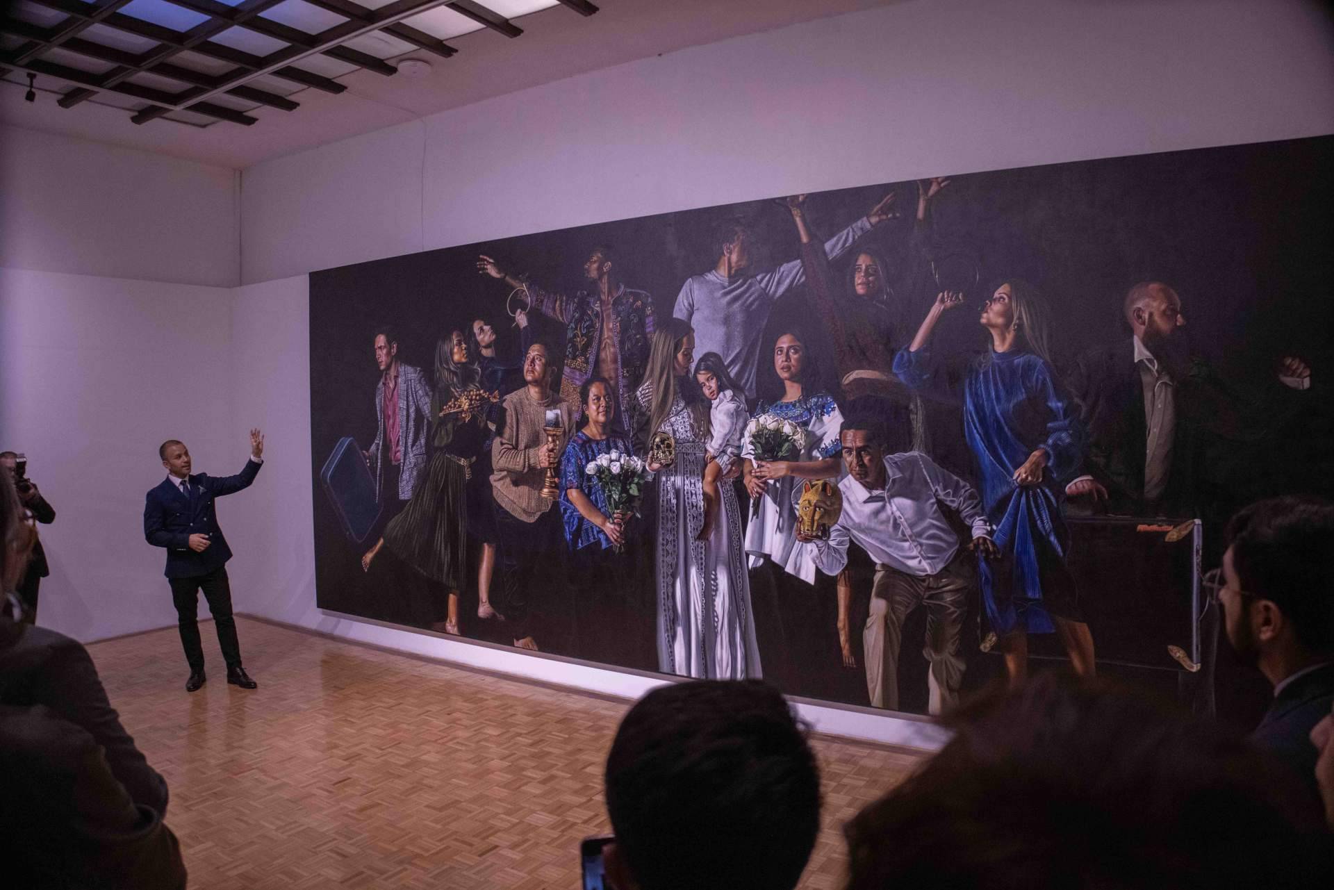Chrispapita, el artista hiperrealista, exhibe 'Inclusión' en México