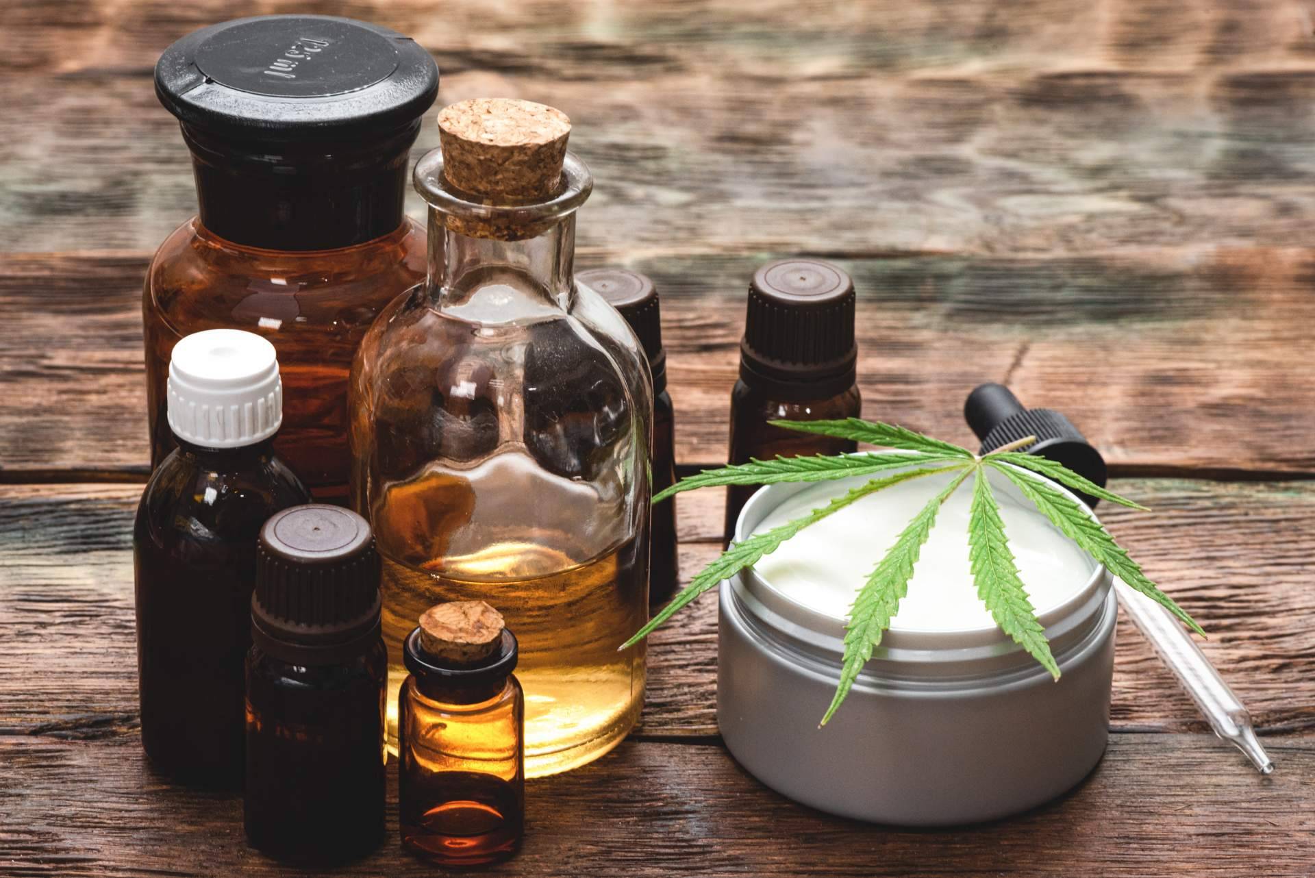 Herbaclock habla sobre los aceites esenciales que deberían estar siempre en el botiquín