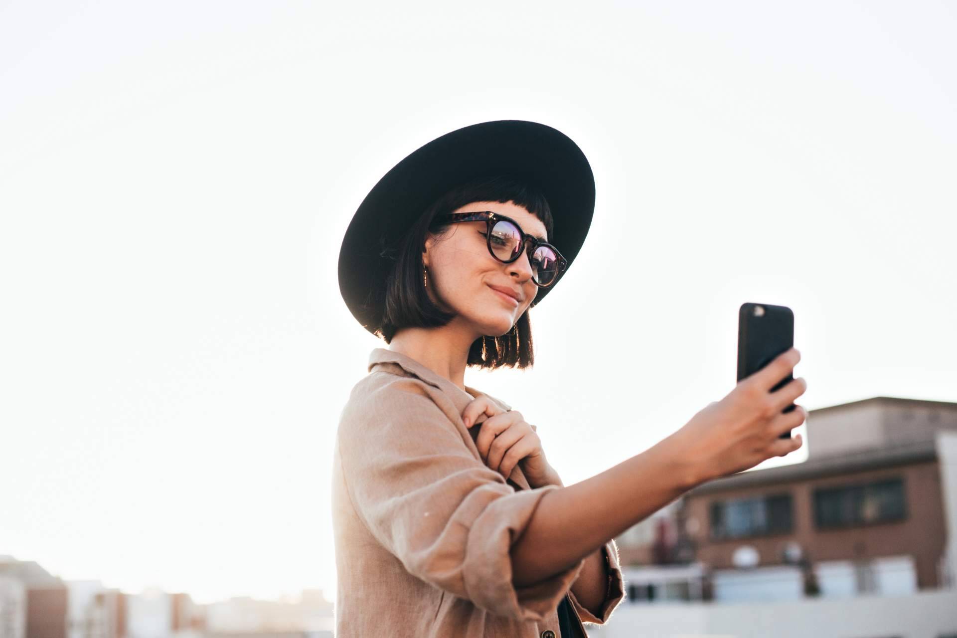 Ventajas de promocionarse con creadores de contenido más pequeños, por Brandarmies