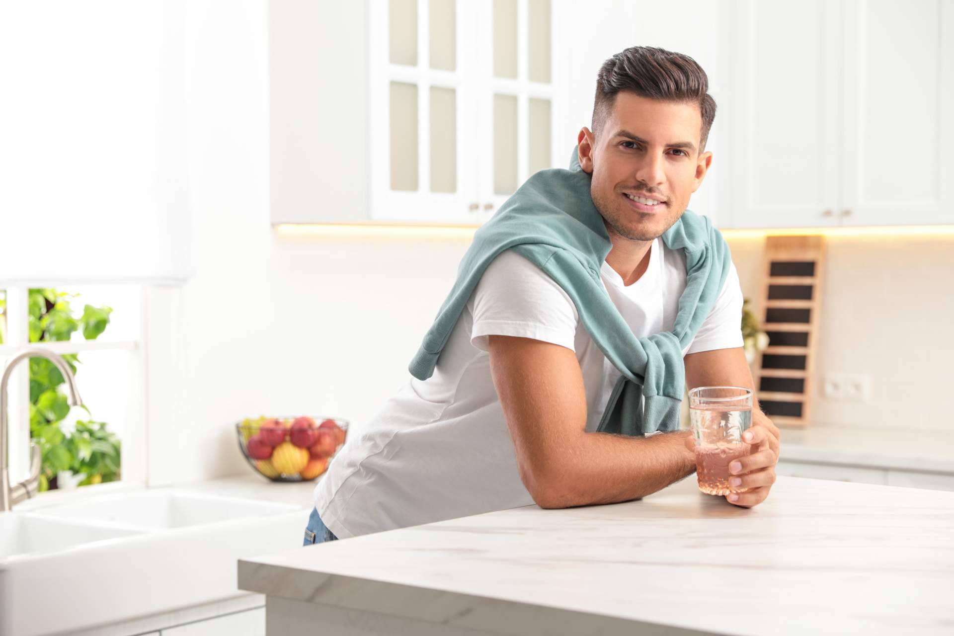 Adquirir un dispensador de agua a domicilio con Culligan, una alternativa sostenible