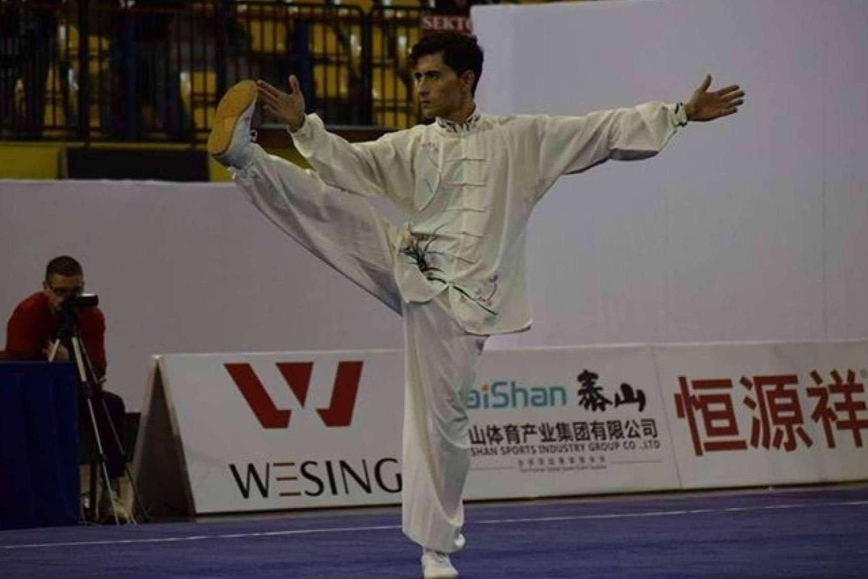 ¿Cuál es la relación entre el tai chi y las afectaciones neurológicas o psicológicas? David Wael Jarrah Prudencio