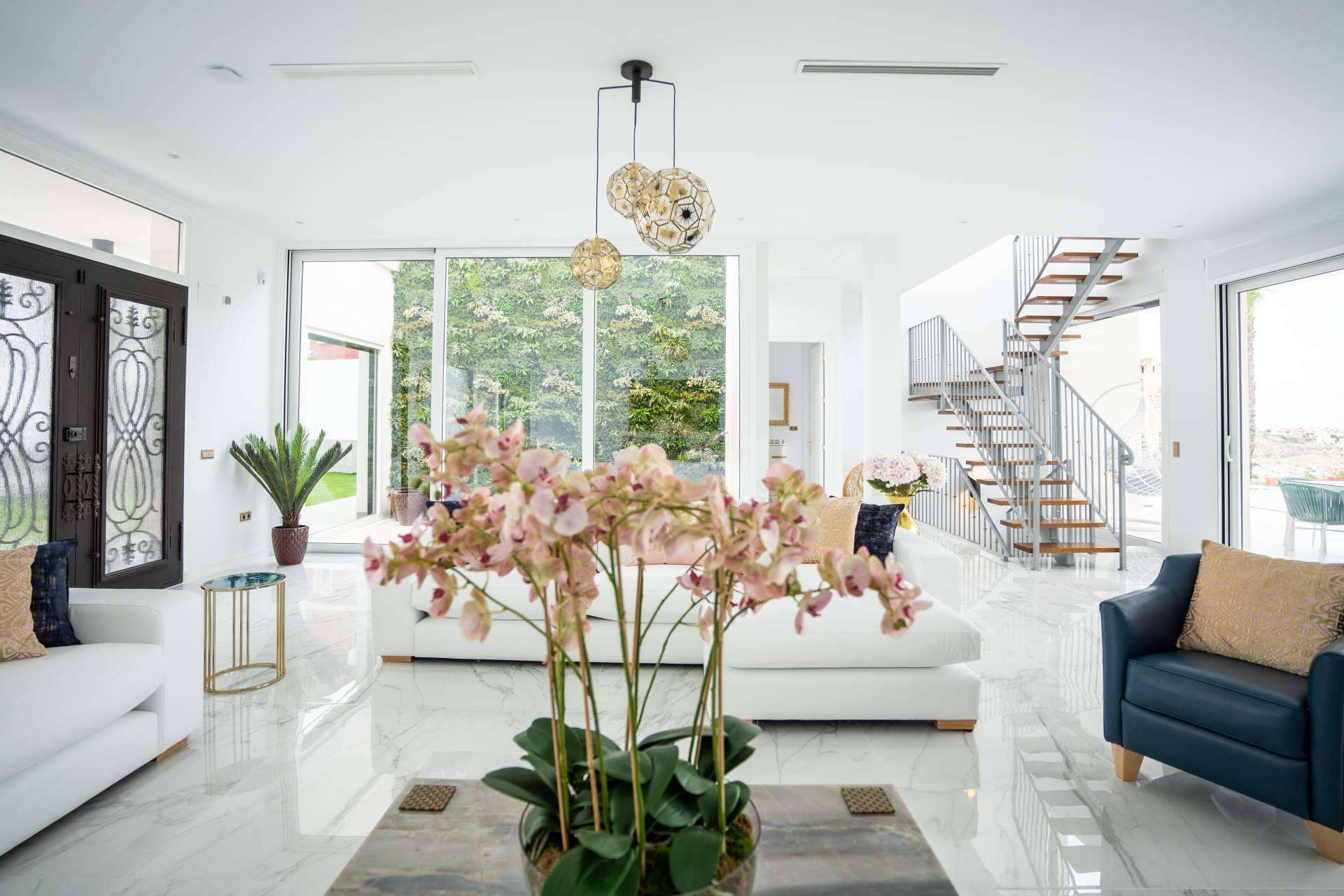 Una rehabilitación que se convirtió en una villa de lujo, por Pacheco Arquitectos