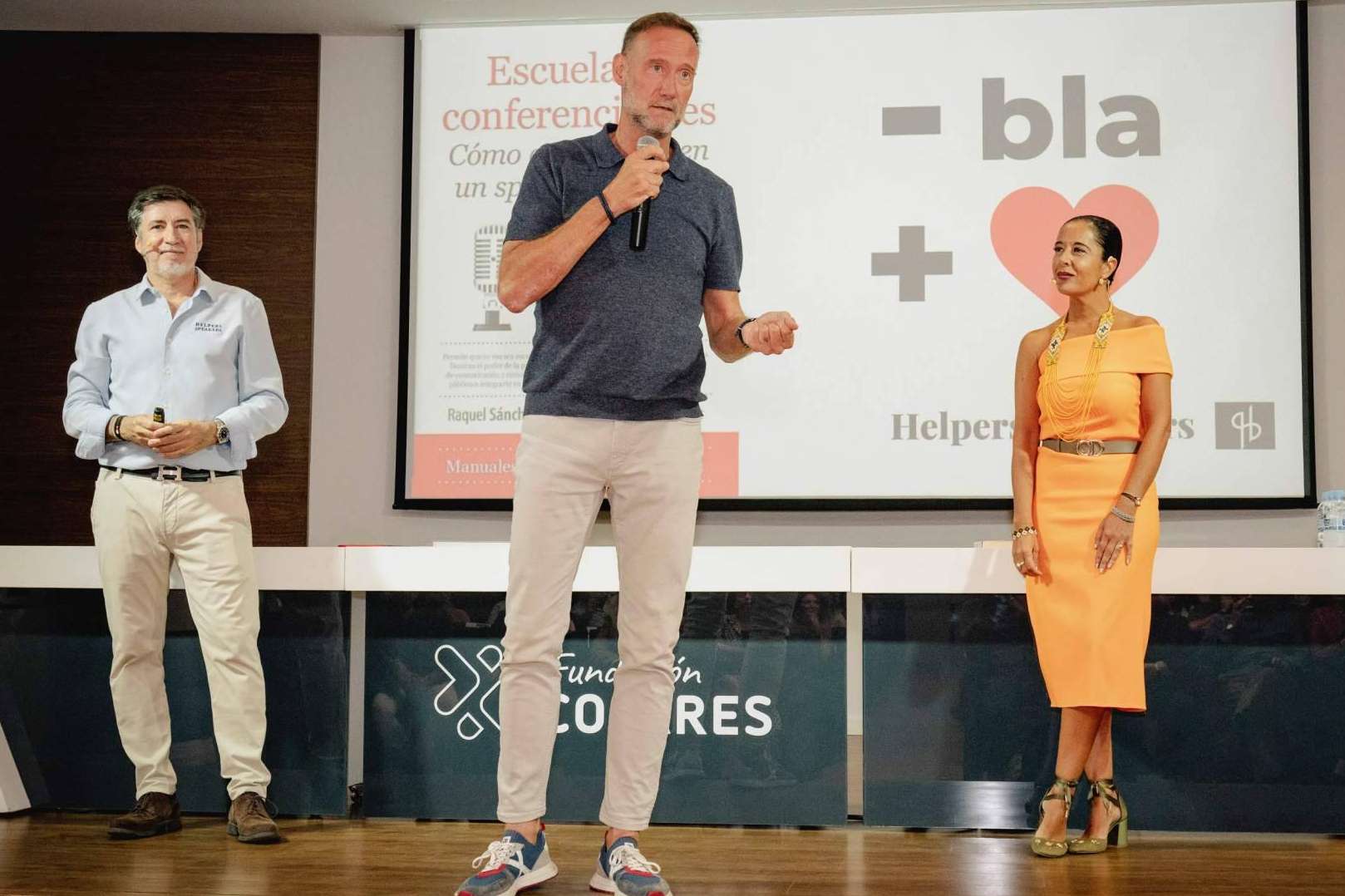 Helpers Speakers y la importancia de hablar bien en público
