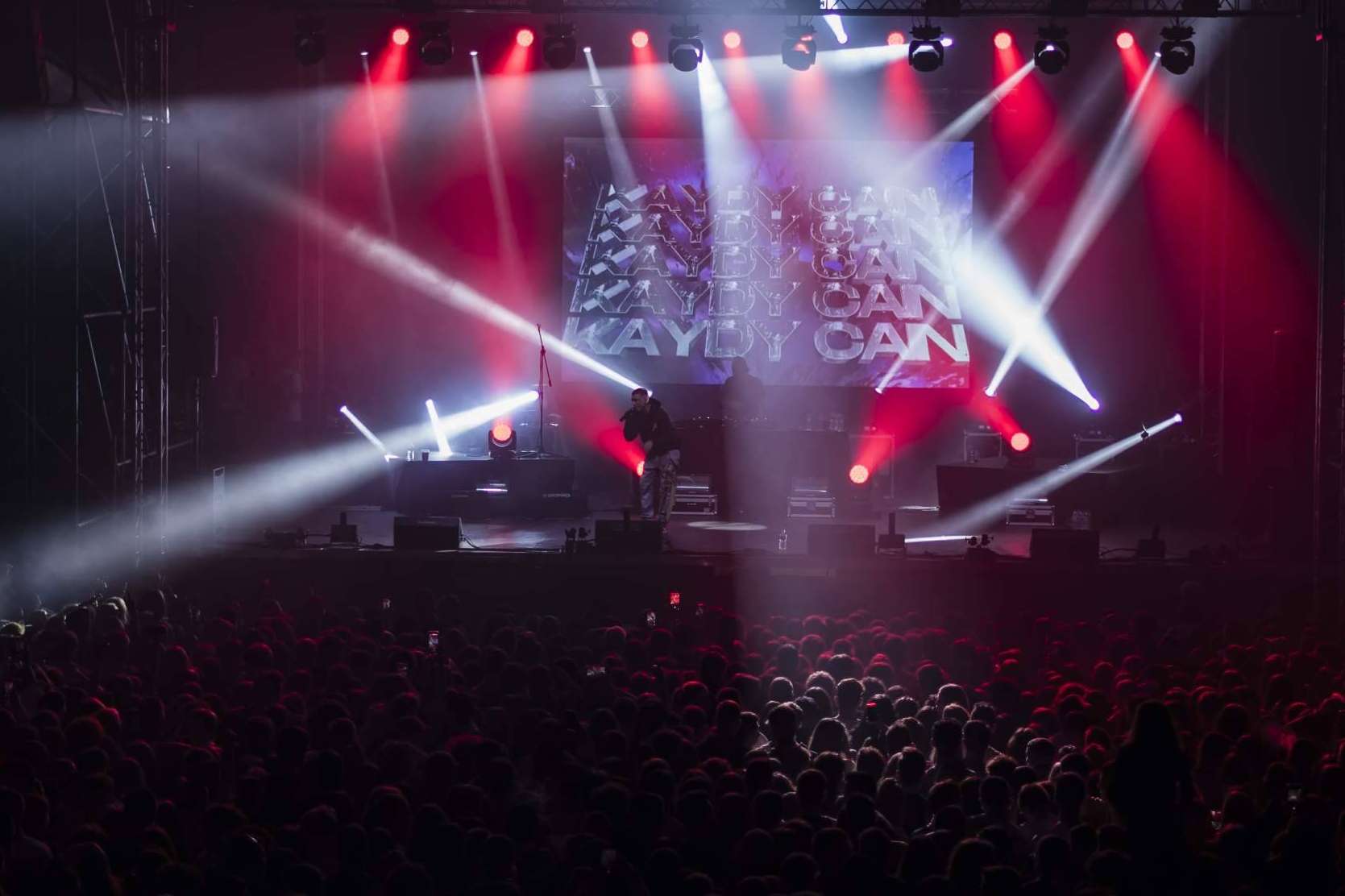 Alquiler de equipos de sonido, iluminación y audiovisuales para conciertos y todo tipo de eventos