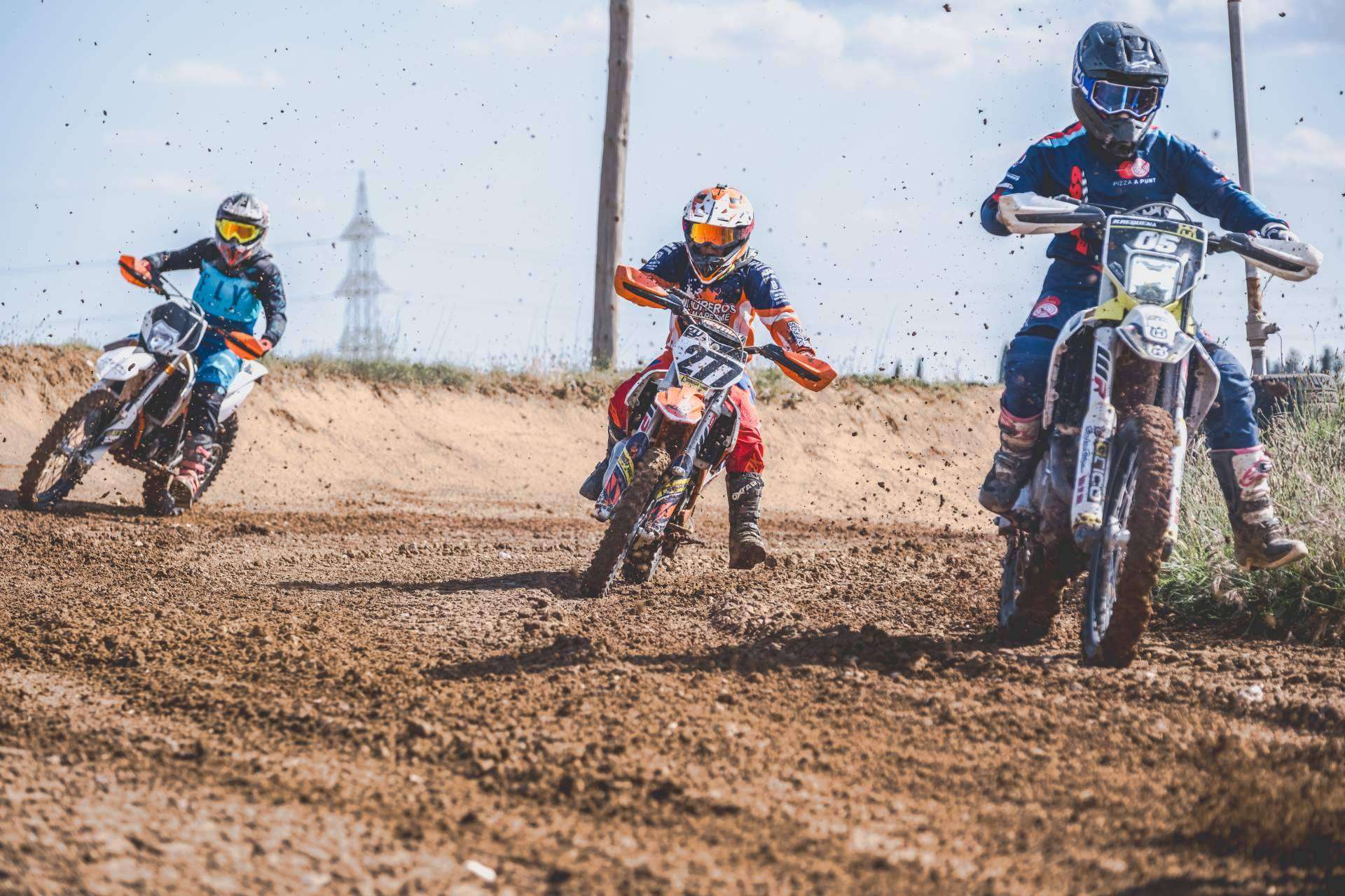La escuela con un éxito rotundo en la enseñanza de motocross y enduro infantil desde 2019 es Motoffroad Academy