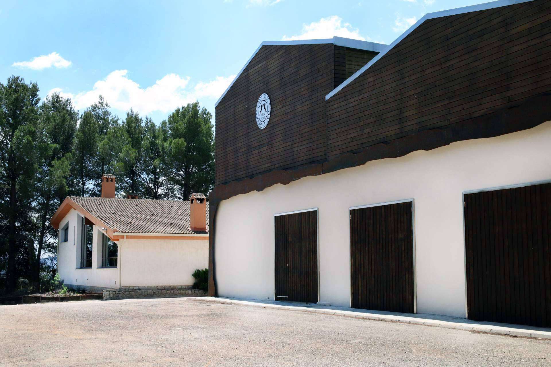 Bodegas Vegalfaro da una personalidad única a sus vinos con el cultivo ecológico