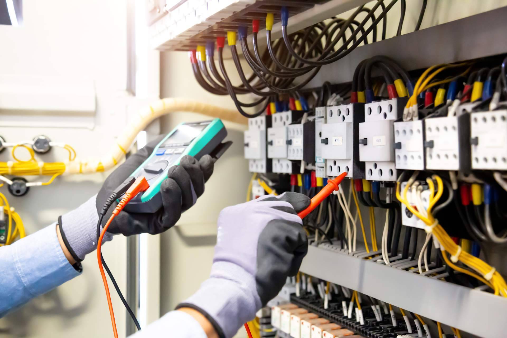 ¿Dónde encontrar disyuntores magnetotérmicos GV2 de Schneider electric? Cadenza Electric