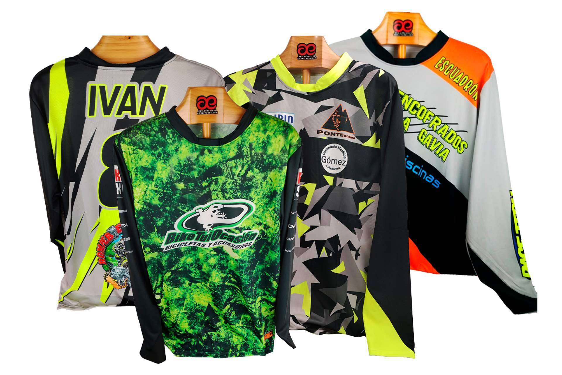 ADHESIVOSEMBARRADOS y su catálogo de camiseta motocross