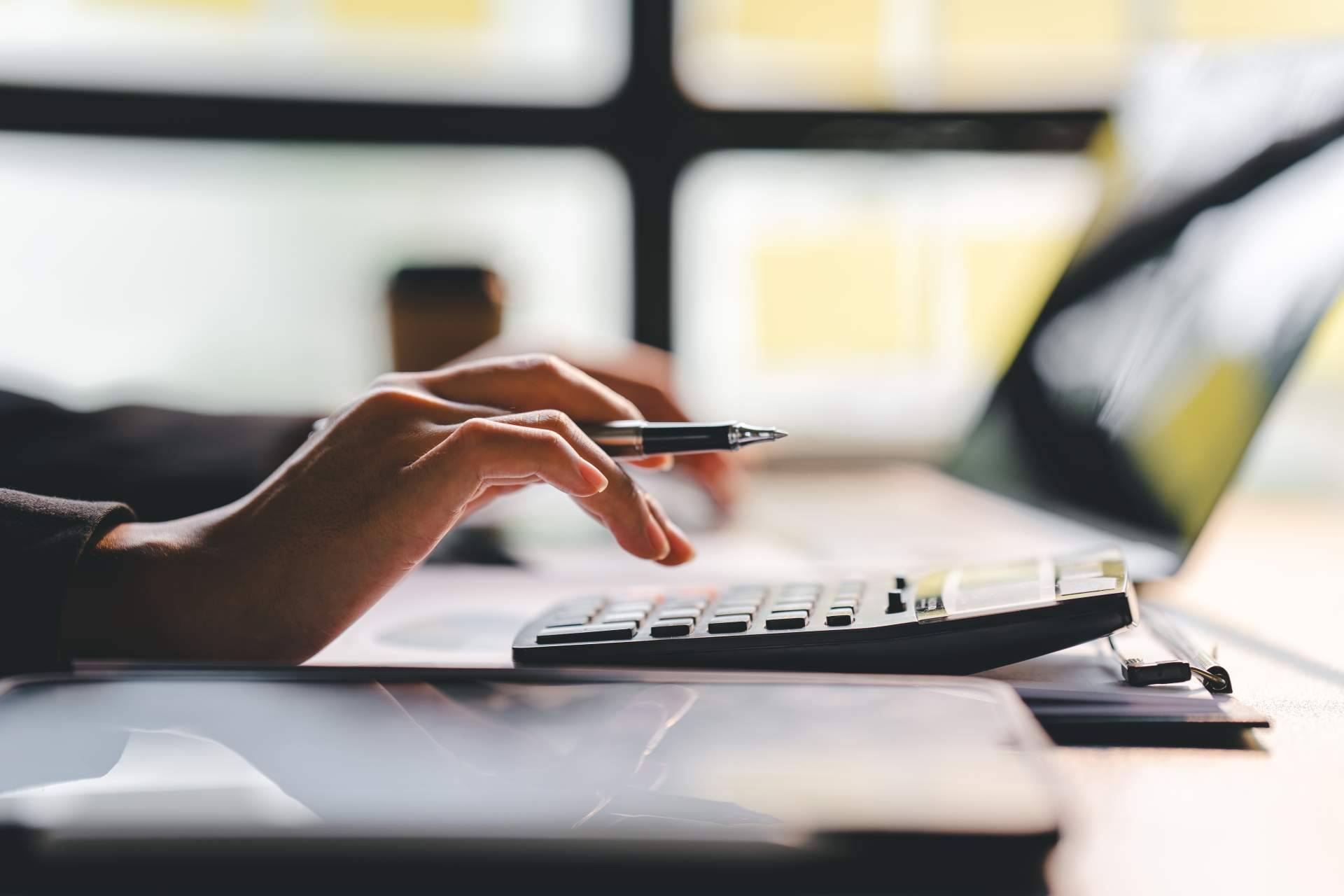 Asesolab destaca por su trabajo constante y personalizado y se abre camino en un sector muy competido