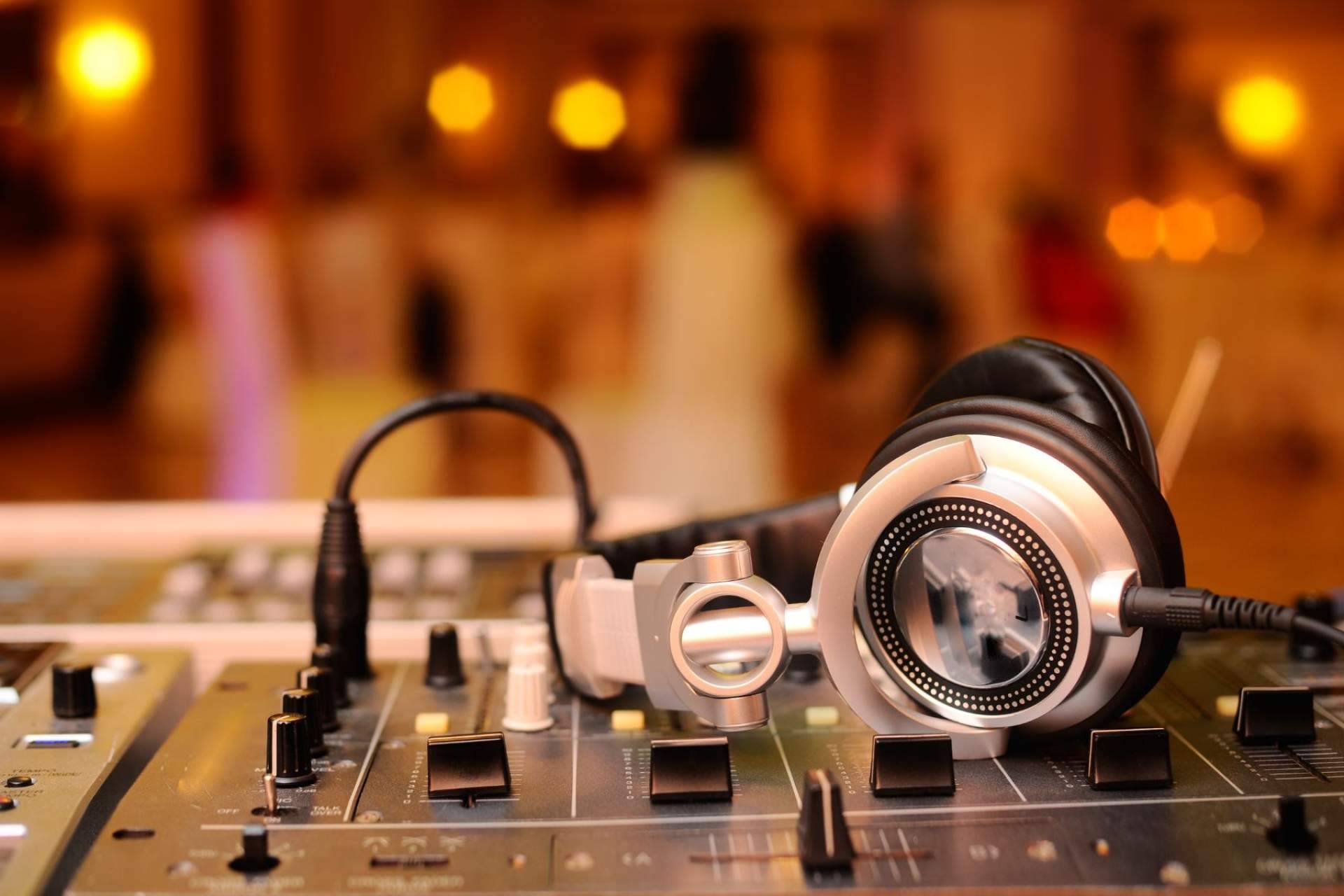 Los especialistas en instalaciones de sonido de Taztú