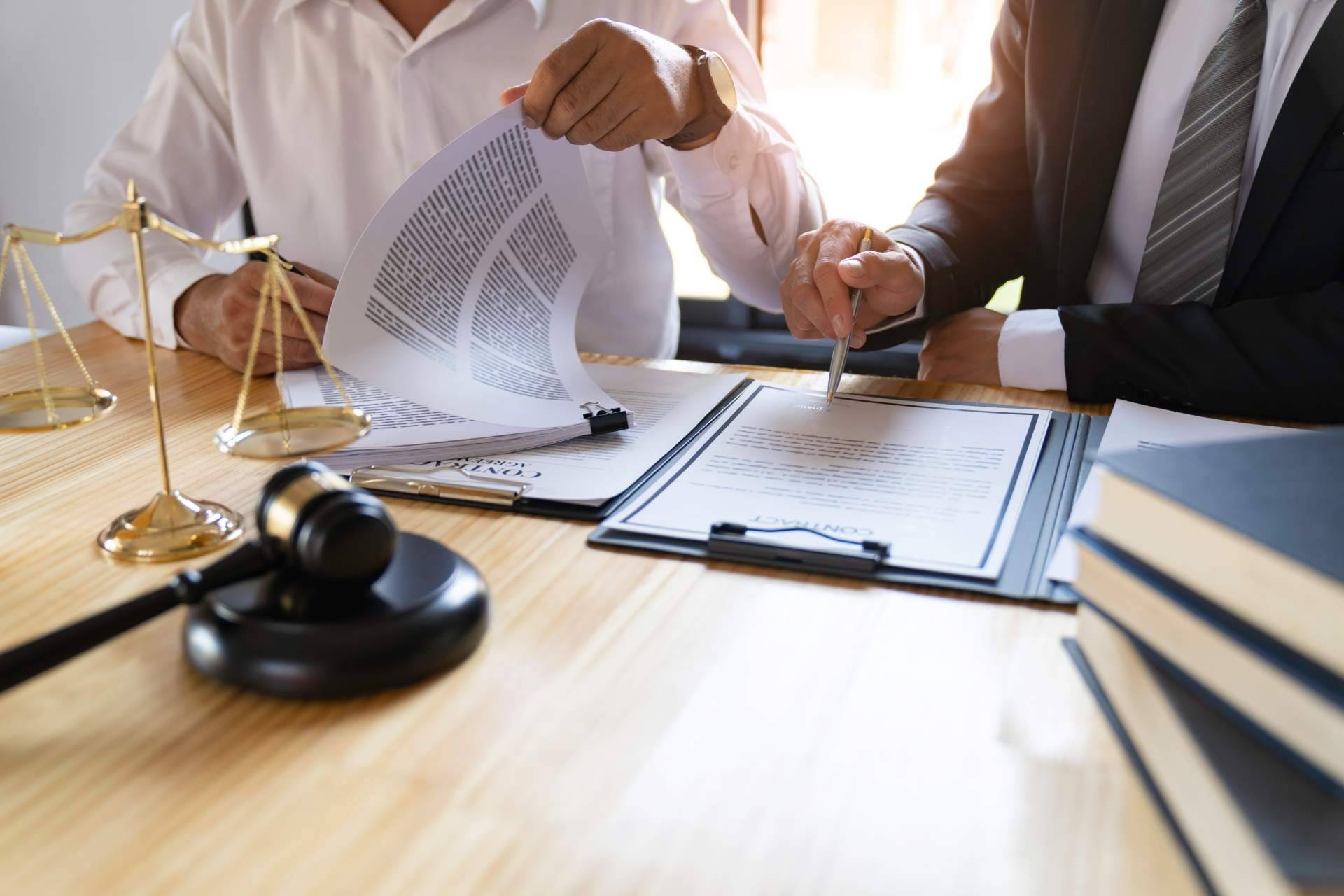¿En qué consisten los litigios transfronterizos entre compañías?