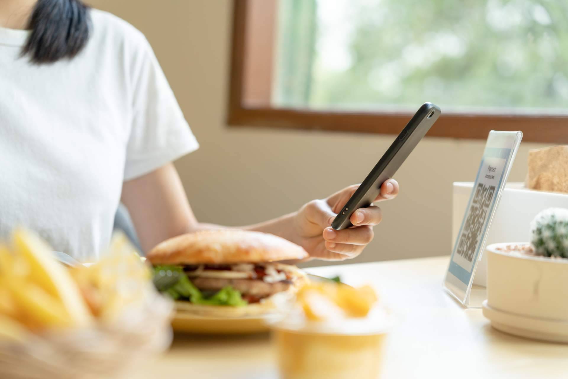 dmenu.io, la plataforma gratuita de diseño web restaurante creada por Carlos Ruiz del Vizo