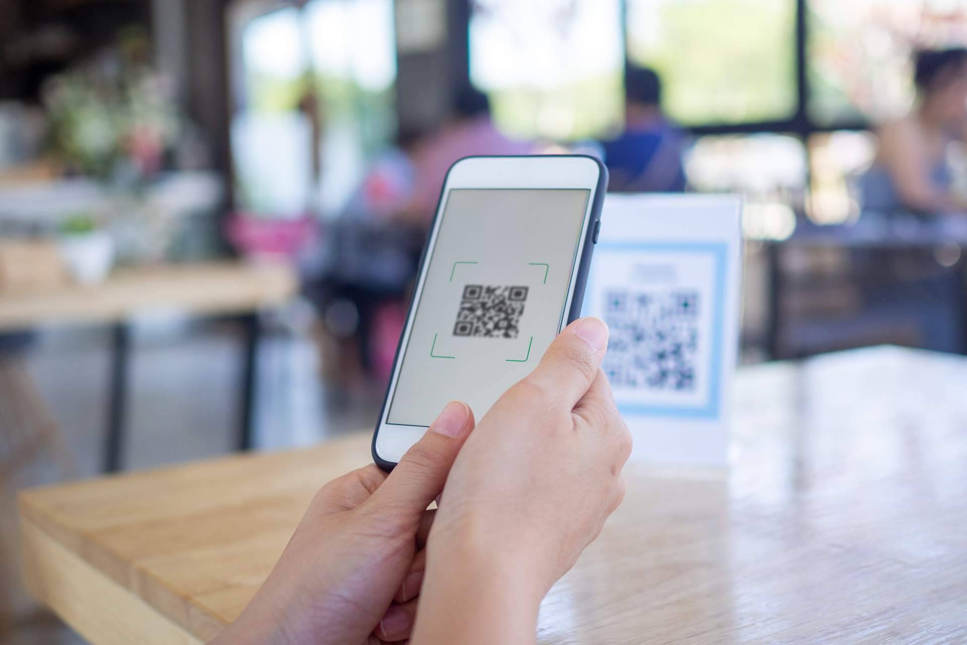 Crear cartas de restaurantes sincronizadas con redes sociales, con MenuMaker