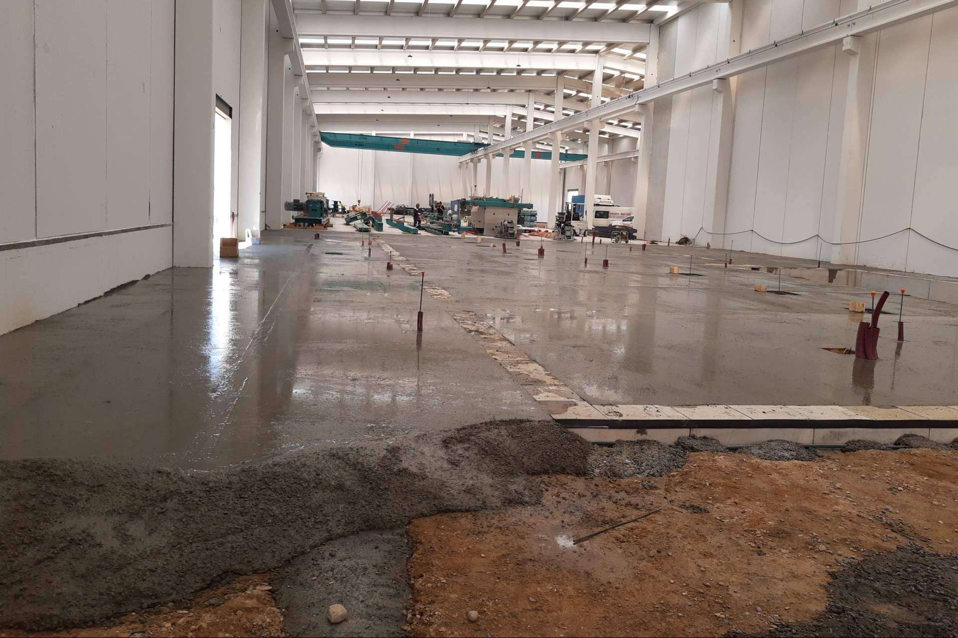 Sobre las fibras en solera industrial en Aranda de Duero