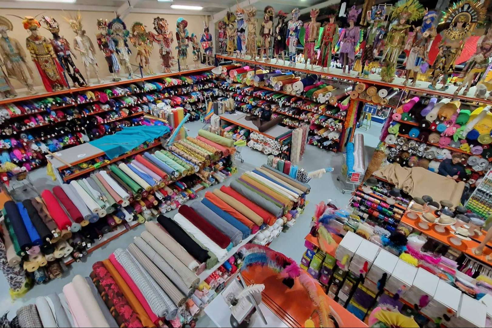 La historia de la tienda de Carnaval Casa Ángel, de la mano de su CEO