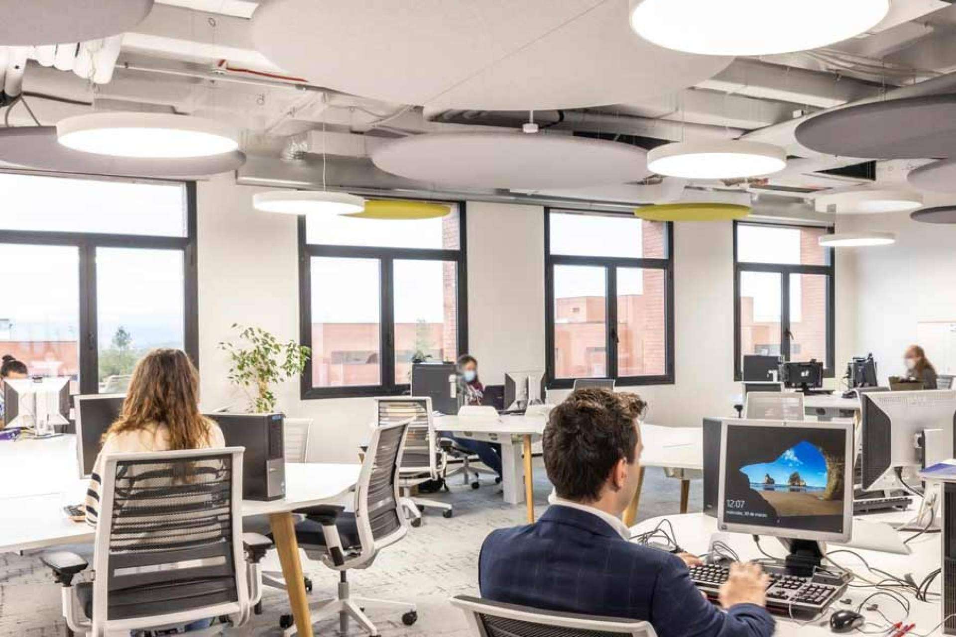 ISO 229555 y el confort acústico en oficinas abiertas