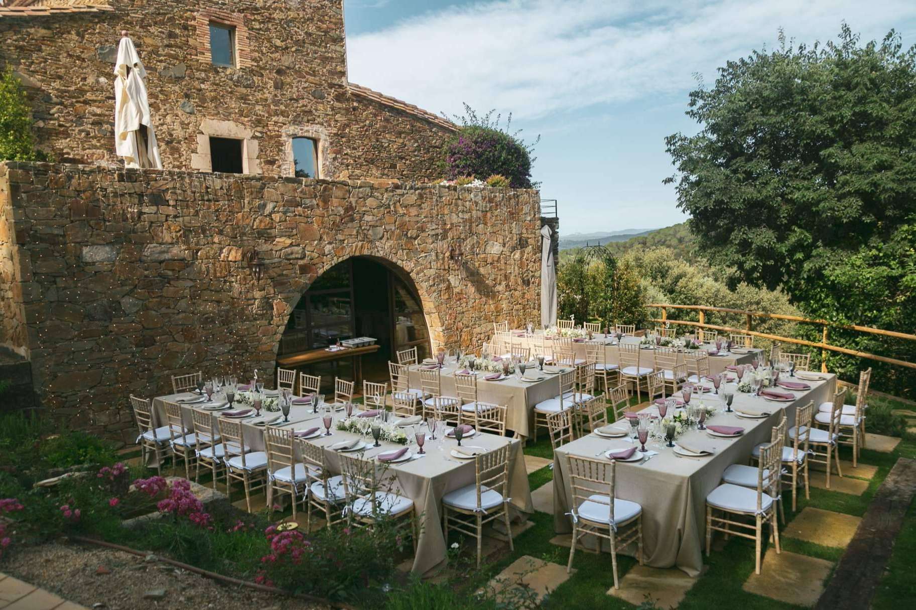 Restaurante boda con menú a medida de los novios, de la mano de Can Font de Muntanya