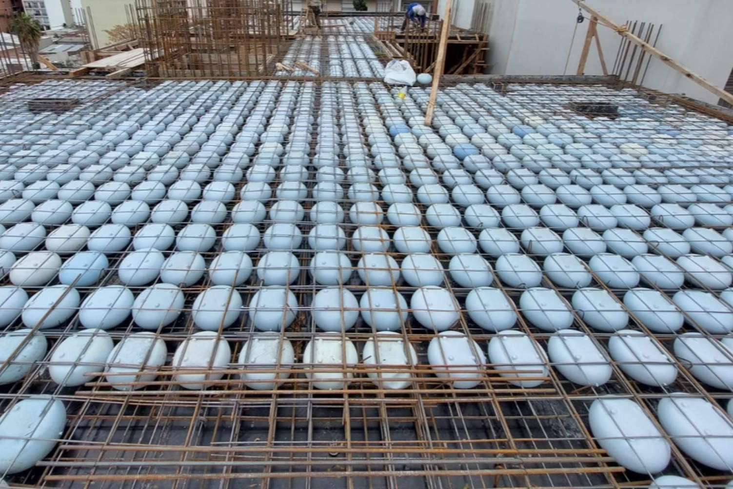 PRENOVA propone los alivianadores de forjados como una opción sostenible para estructuras de hormigón