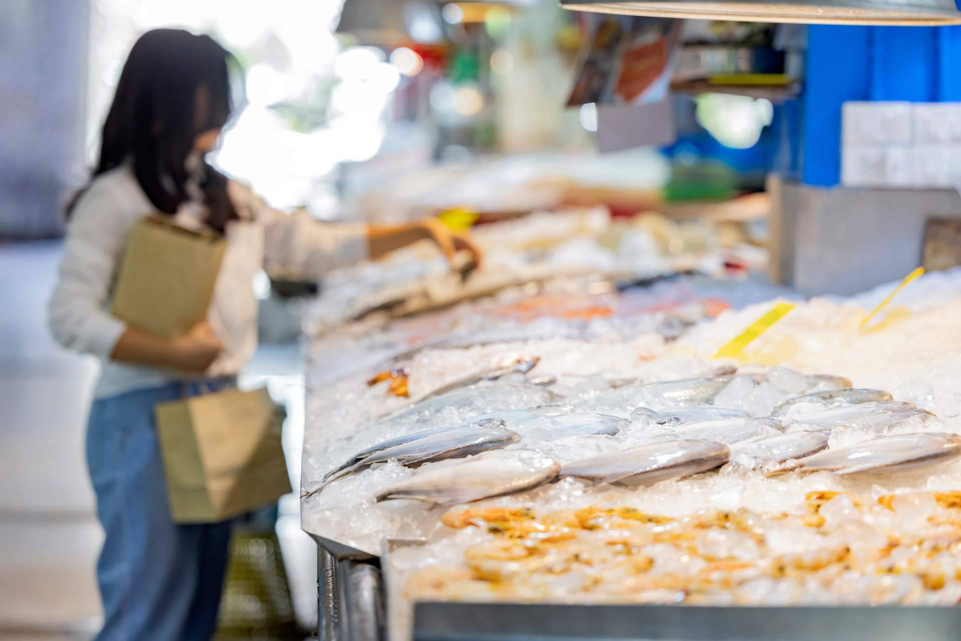 Pescados y mariscos de calidad de la mano de Pescadería Younes Ceuta