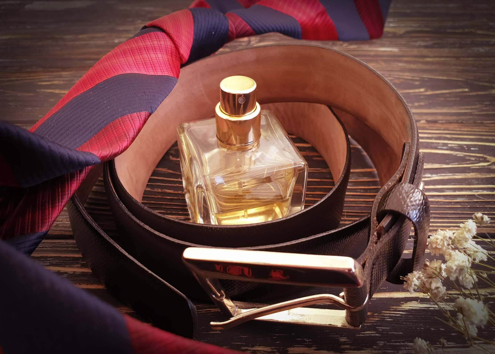 Perfumes para hombre, un regalo acertado para el Día del Padre, con Perfumerías Illagar