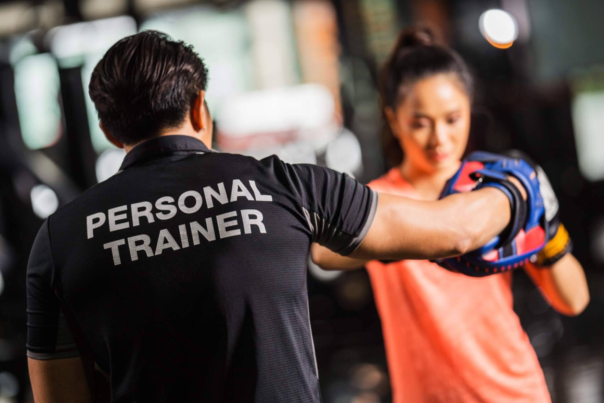 Una buena opción para aprender defensa personal y ponerse en forma con un personal trainer particular a domicilio