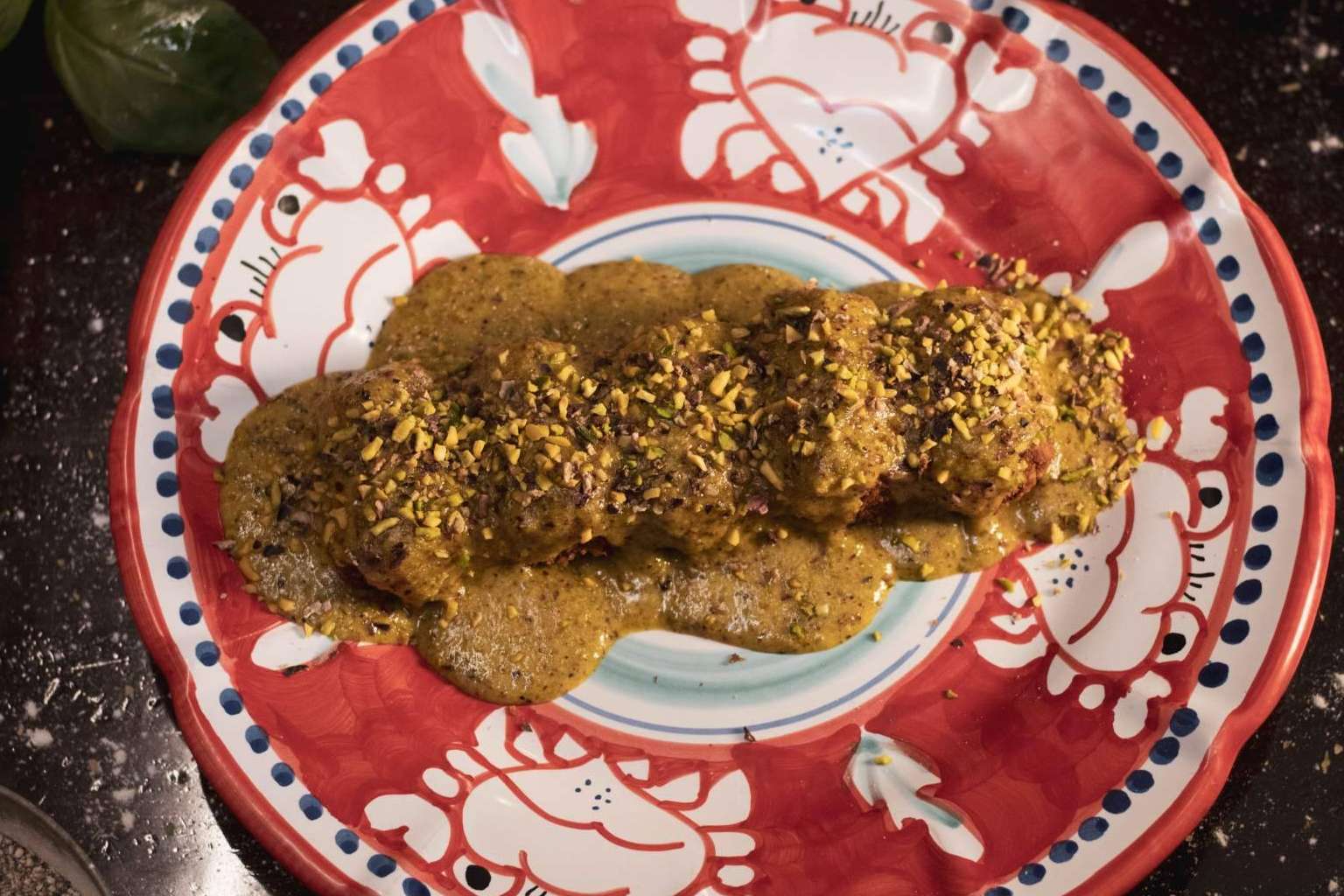 Pasta e patate con la provola; un plato único en la carta de Spaccanapoli