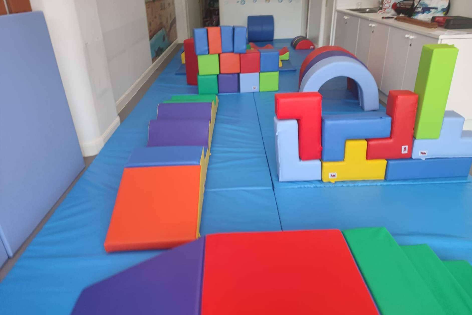 Equipamientos Tamdem para salas de terapia y psicomotricidad infantil