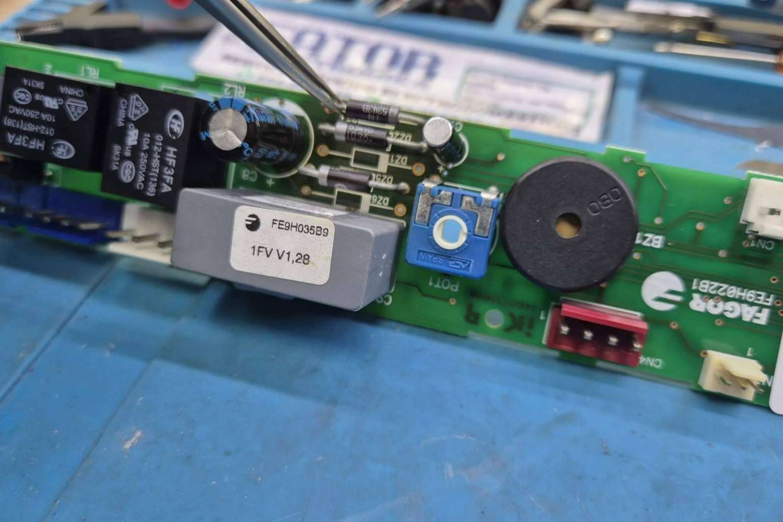 Sator Electrónica apuesta por la reparación electrónica de televisores, una opción más económica y sostenible