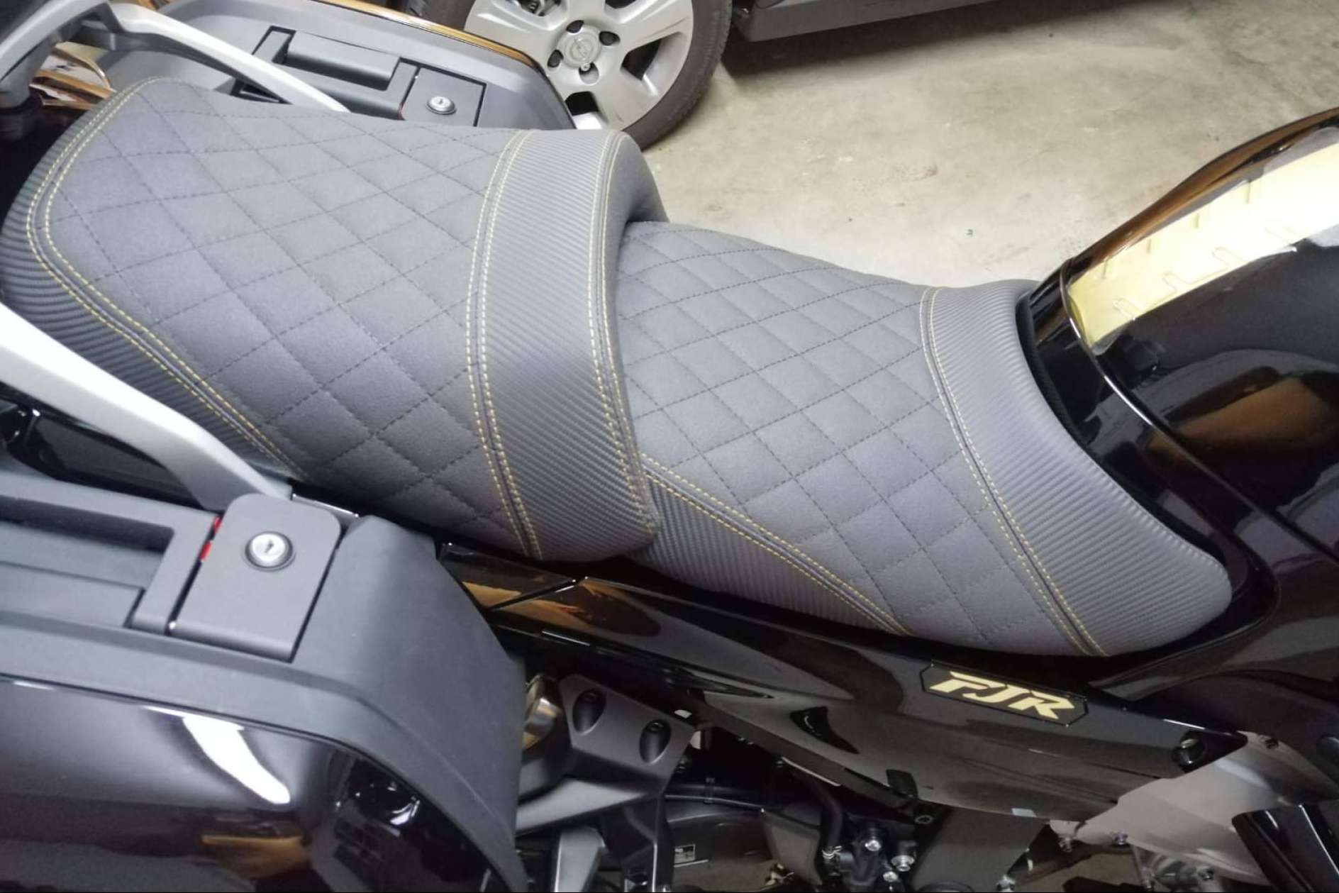 ¿Dónde encontrar fundas personalizadas para motos?