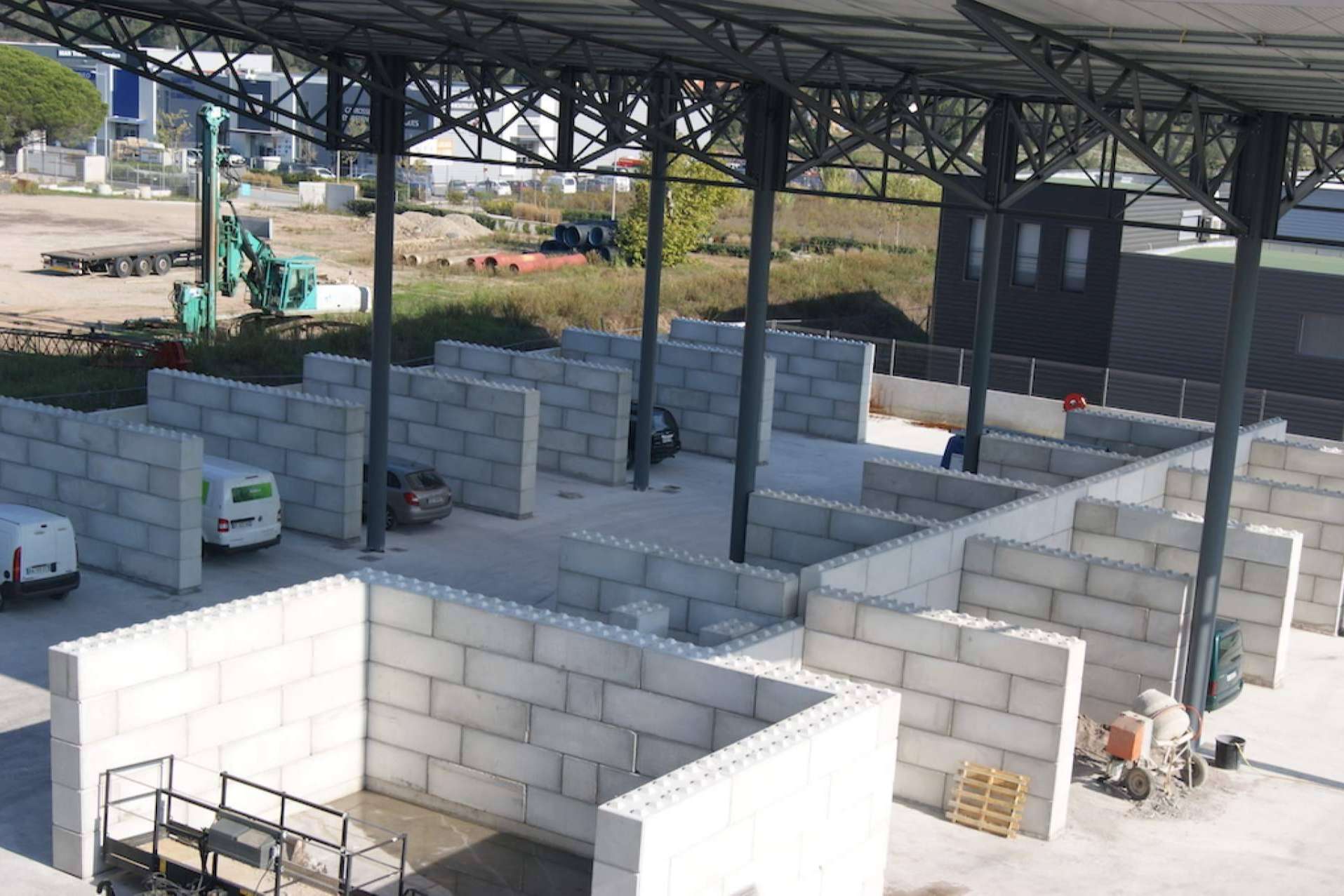 ¿Reutilizar el hormigón residual? Descubrir los moldes para bloques de hormigón de Betonblock