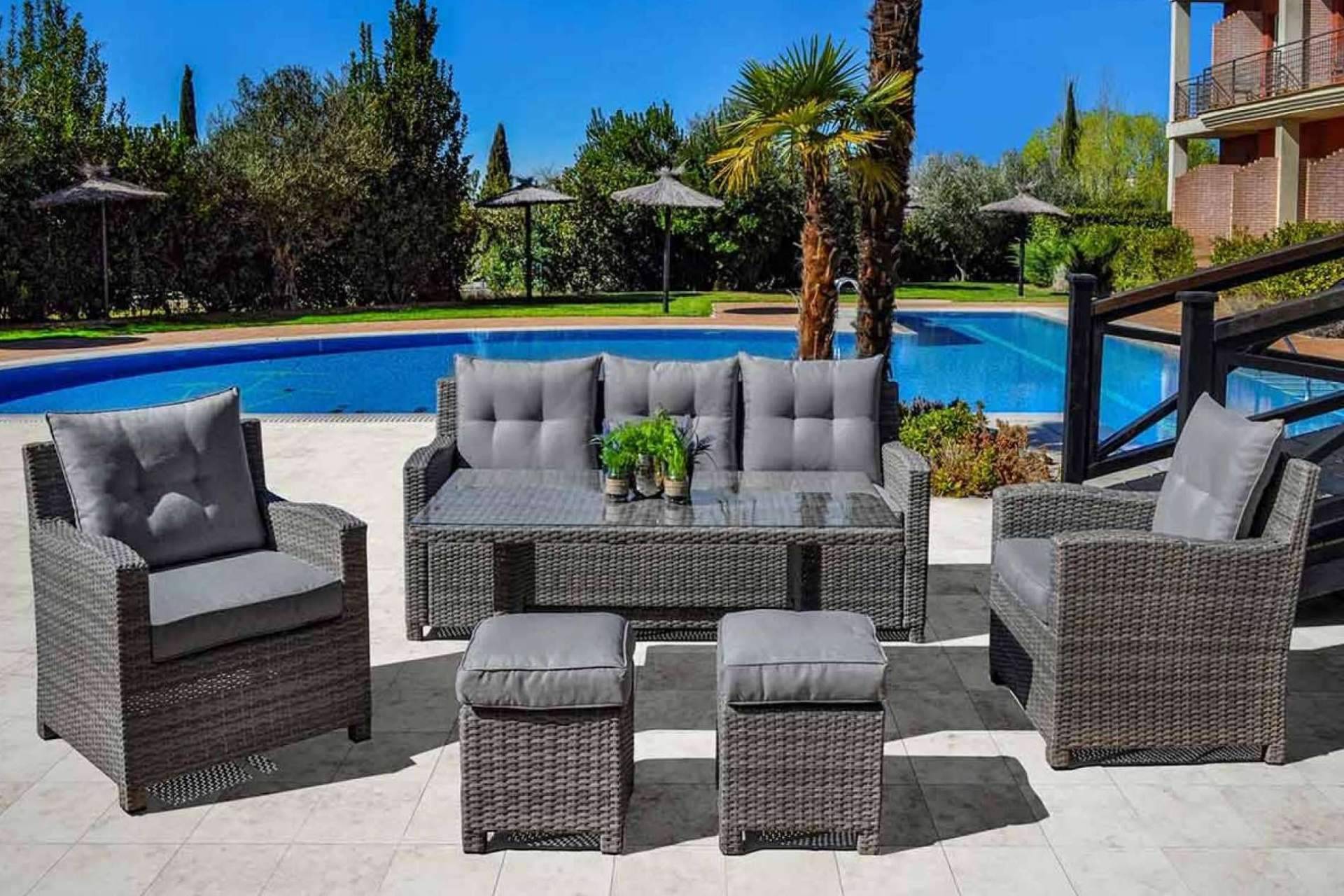 Muebles de jardín para diseñar espacios de tranquilidad y relajación de la mano de MiHogar