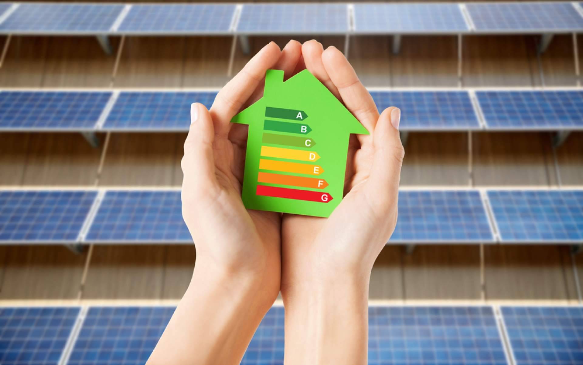 Reducir el gasto energético al teletrabajar con Acierta Eficiencia