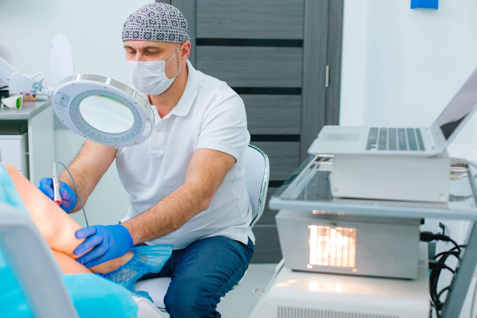 Las soluciones personalizadas de Centro Médico El Pilar permiten eliminar las varices