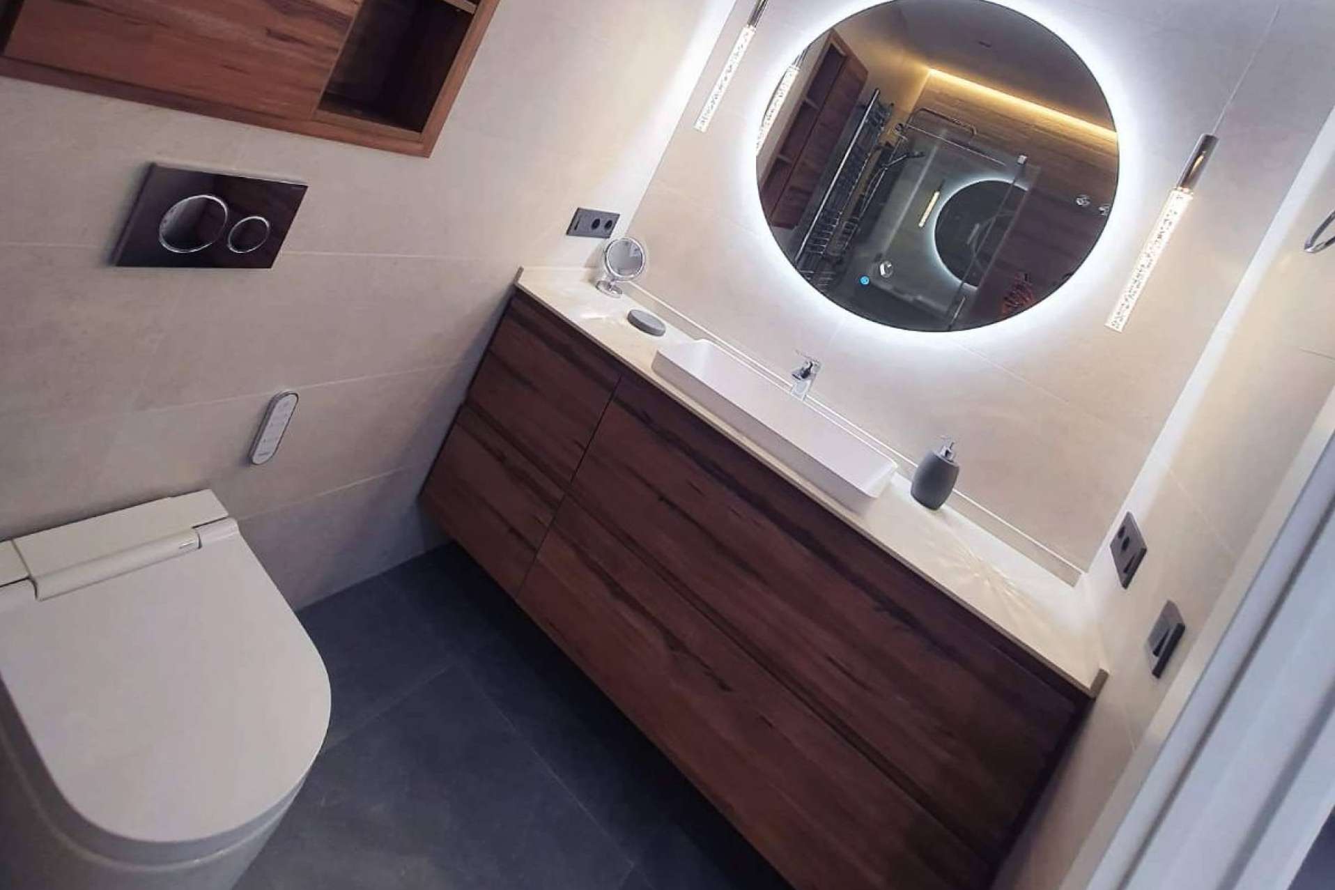 Muebles Industria es una compañía de especialistas en reformas de baños