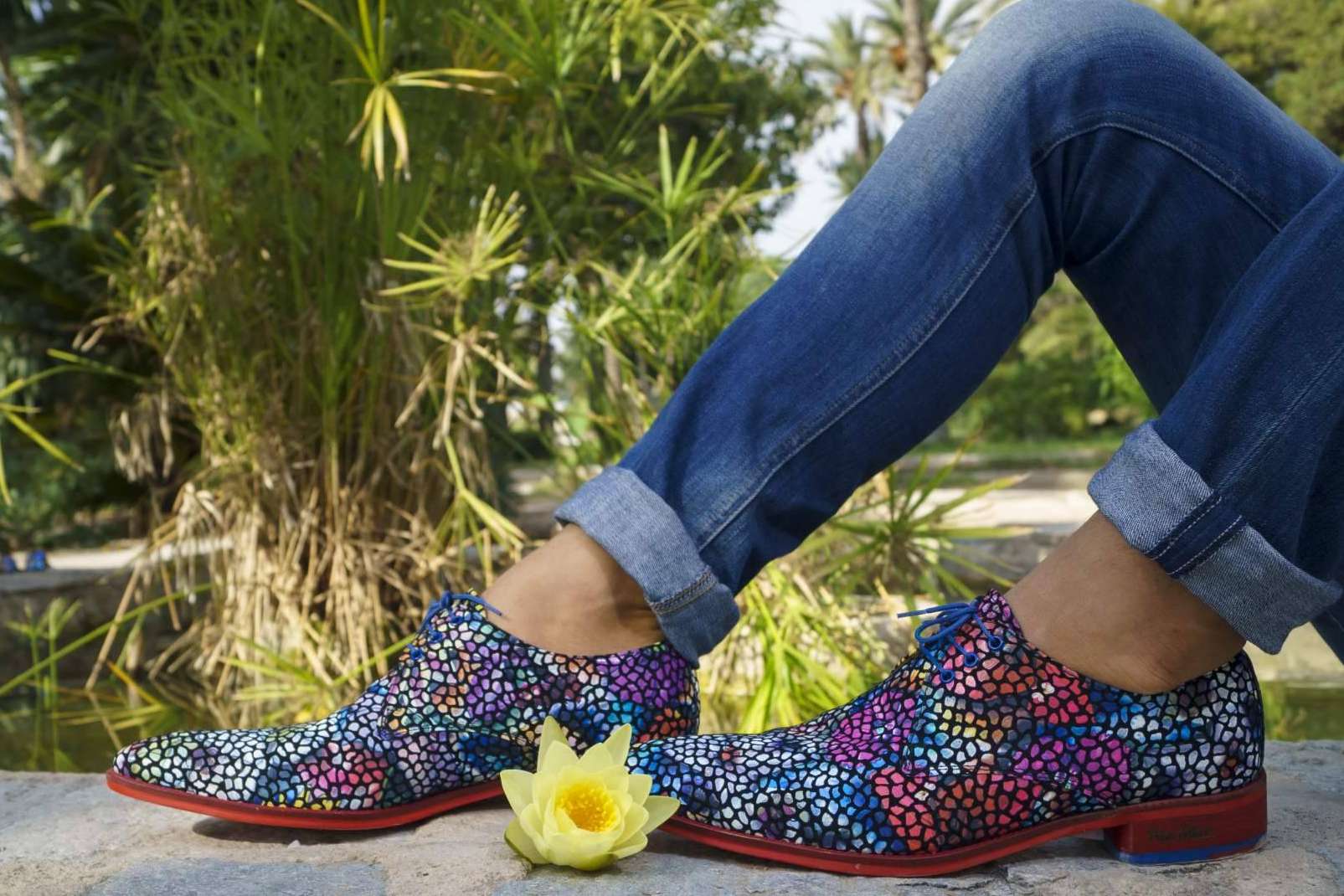 Pepe Milán ofrece zapatos y diferentes accesorios