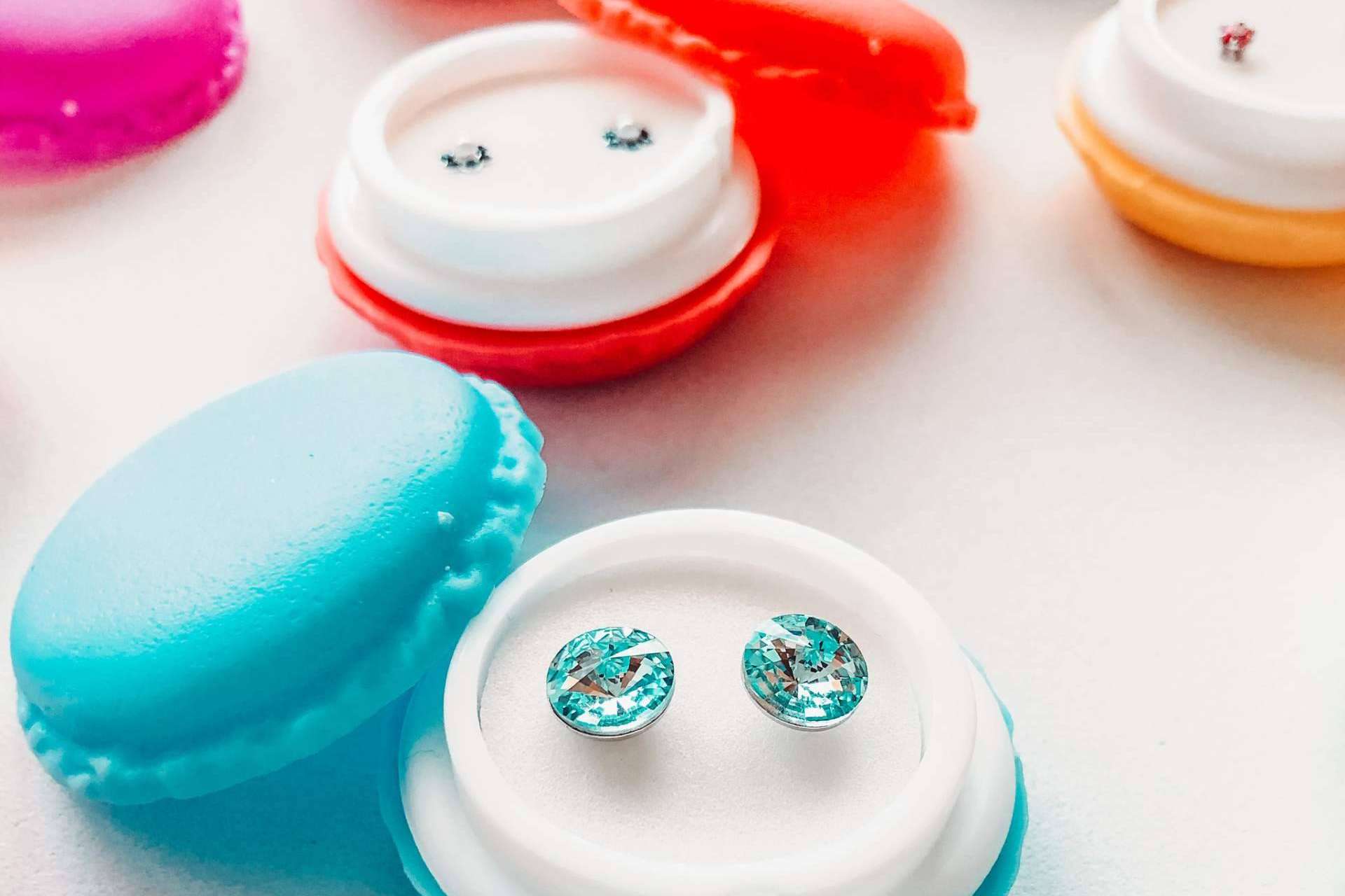 BCLabs ofrece piezas de joyería hipoalergénica en envases originales que son ideales para regalar
