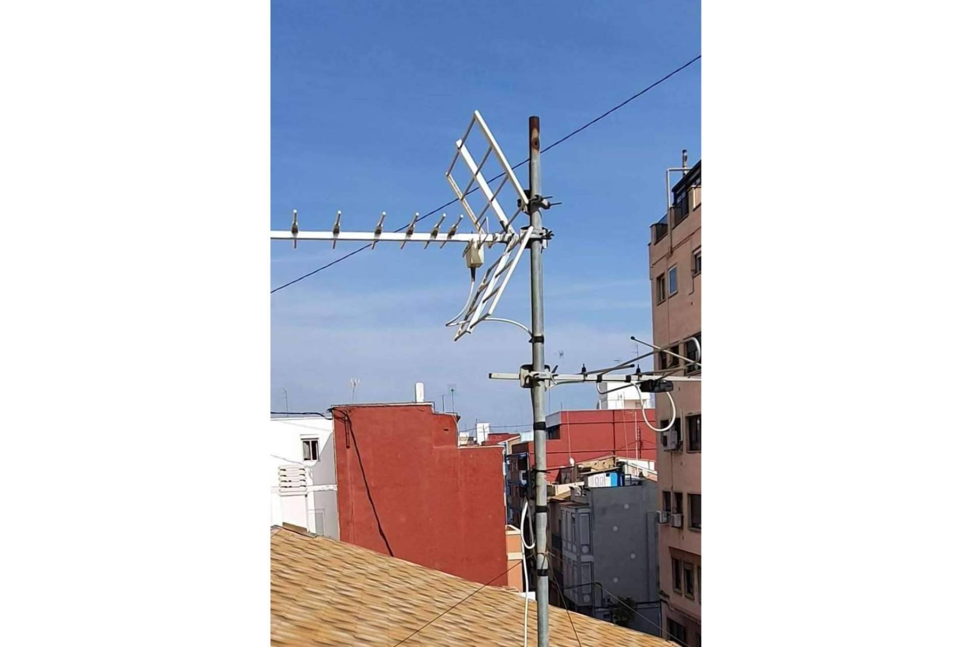 Savelec se presenta como una excelente solución para los problemas con las antenas y redes en Valencia