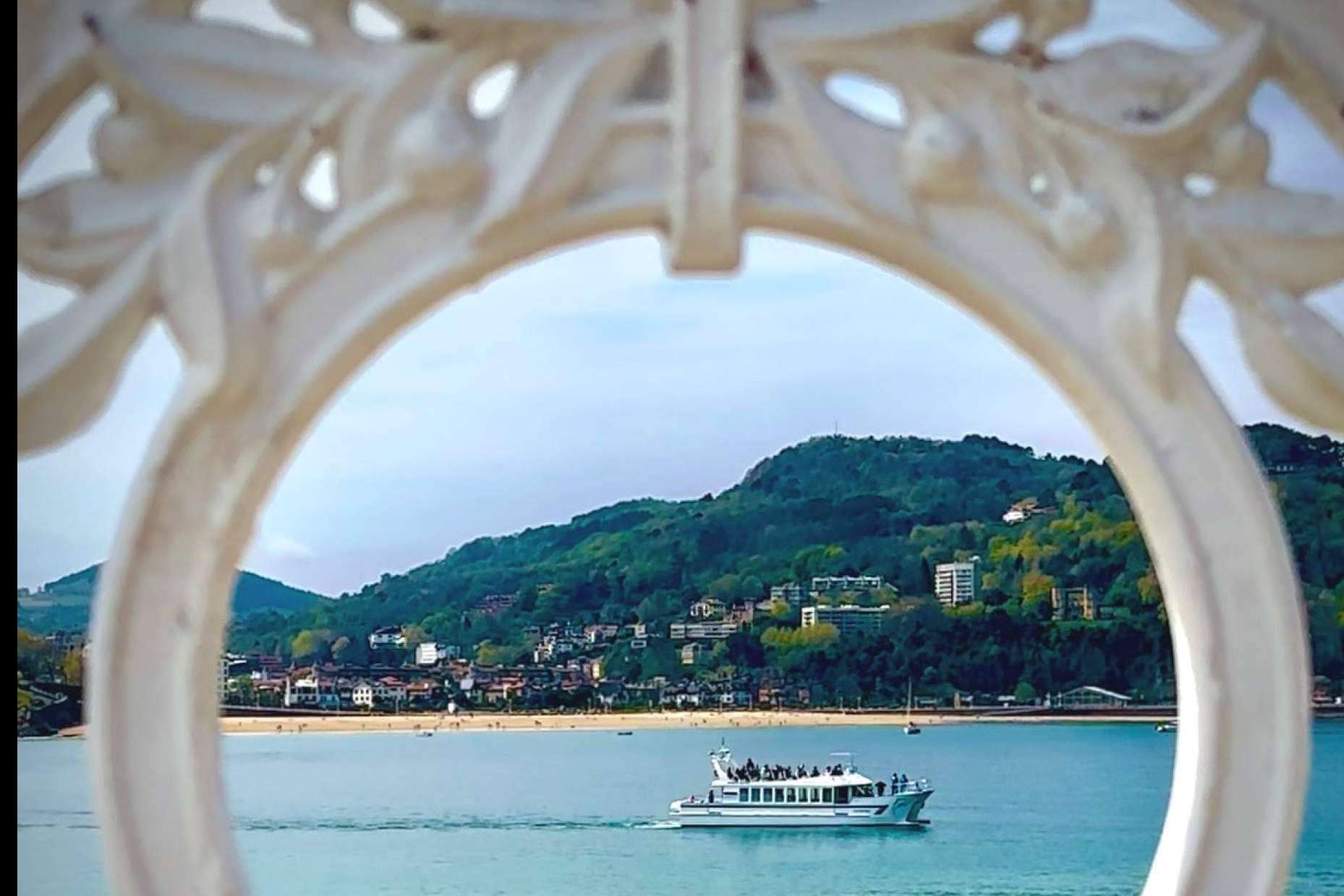 Para recordar San Sebastián, los paseos en barco de Ciudad San Sebastián son una opción ideal