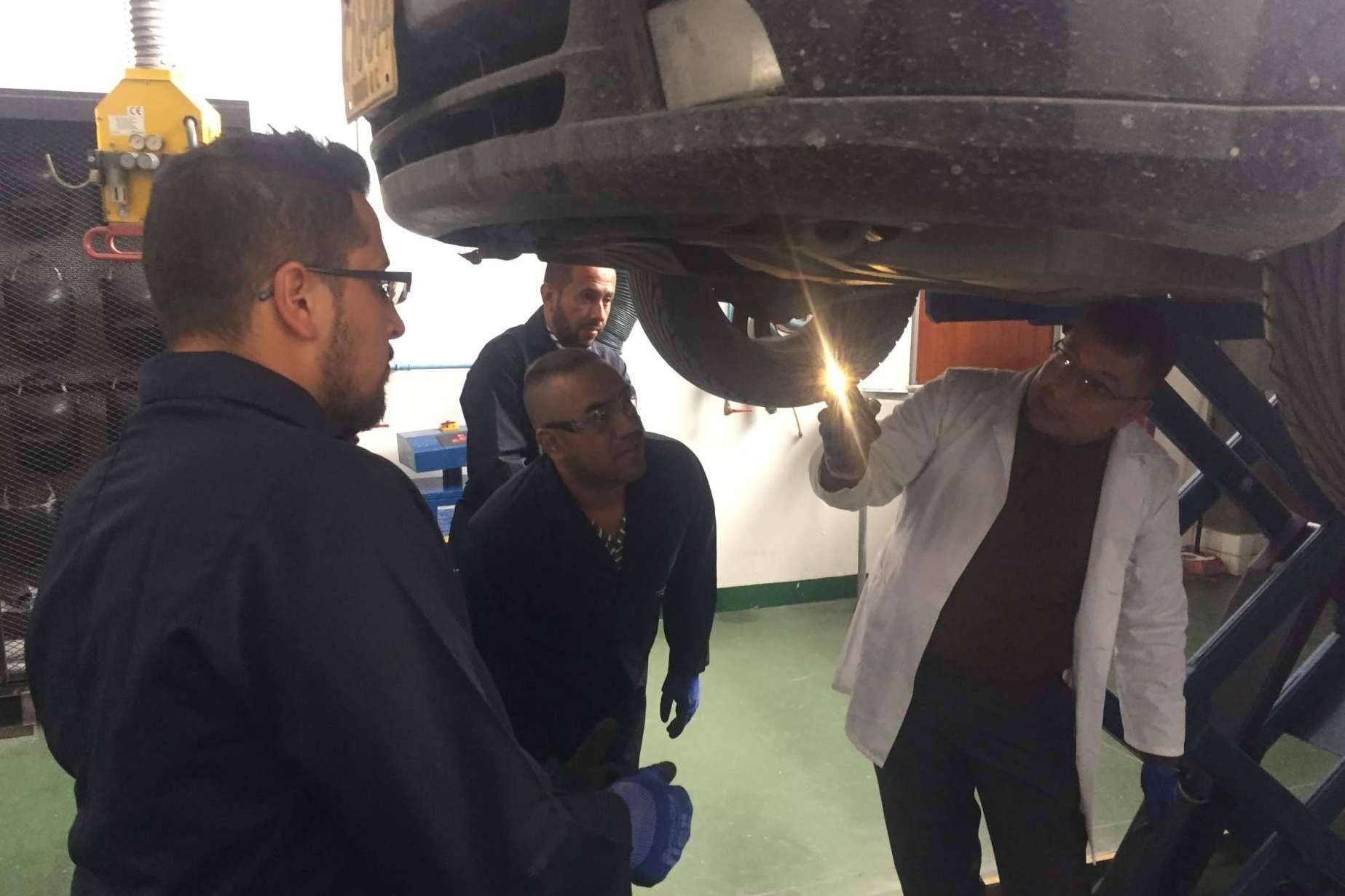 Una guía para entender el proceso de los peritajes vehiculares, de la mano de Elperito.com