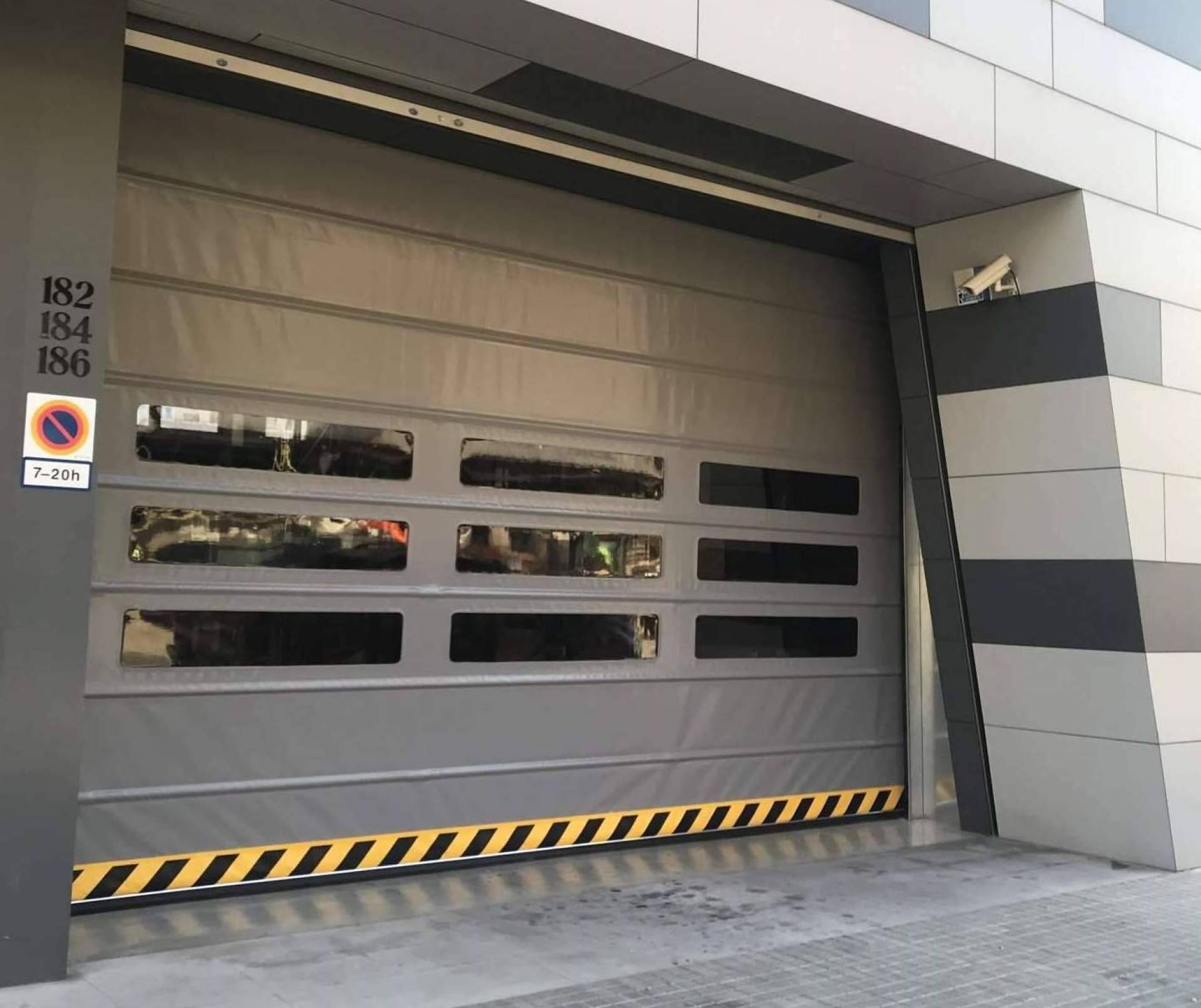 Puertas automáticas de ACEFIC, una solución de acceso vanguardista para residencias, comercios e industrias