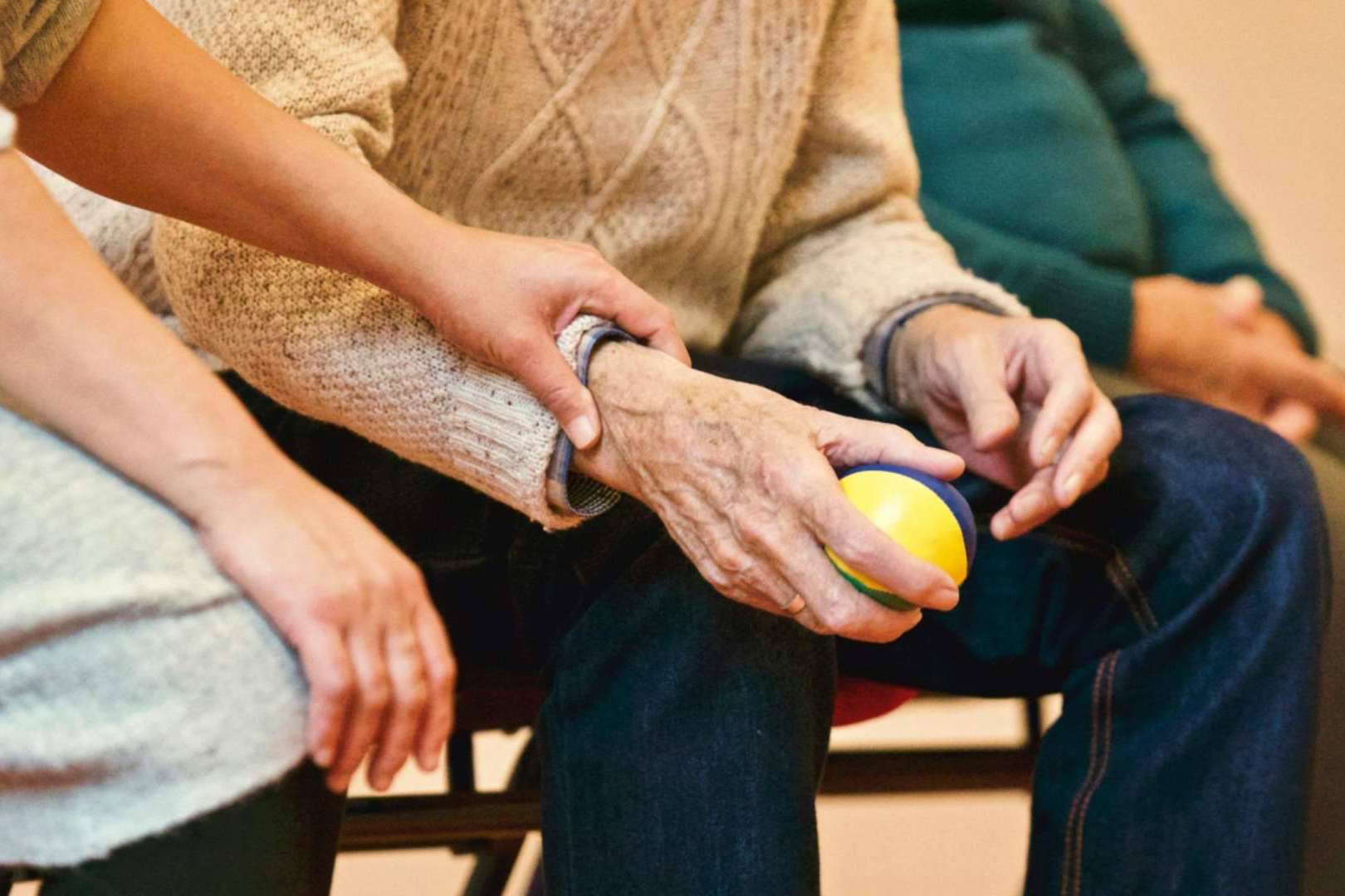 ¿Qué es el arraigo familiar para extranjeros cuidadores de españoles con discapacidad?, con Legalcity