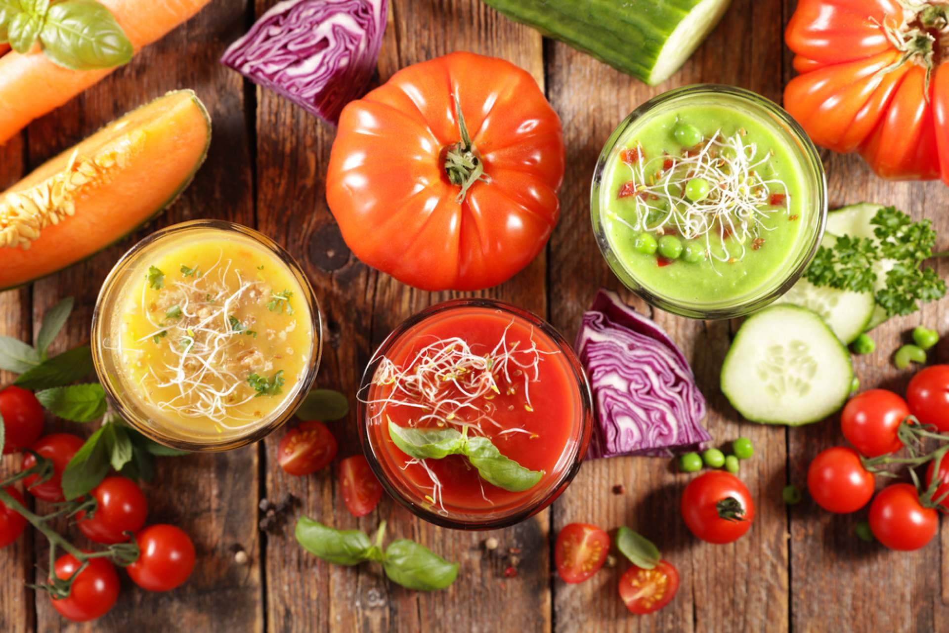 Zumos ecológicos Ékolo 100 % naturales y refrescantes para el verano, en Farmasky
