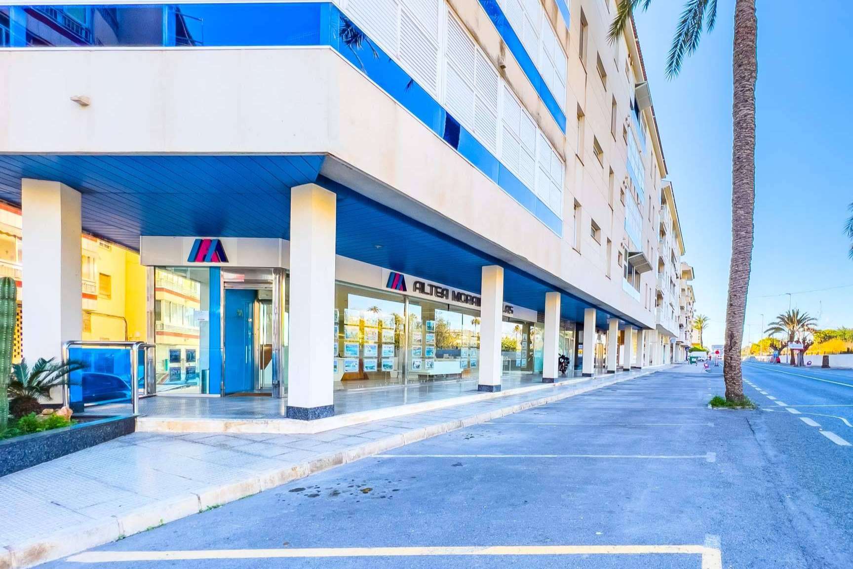 Las nuevas regulaciones en la Costa Blanca presentan desafíos y oportunidades para los inversores