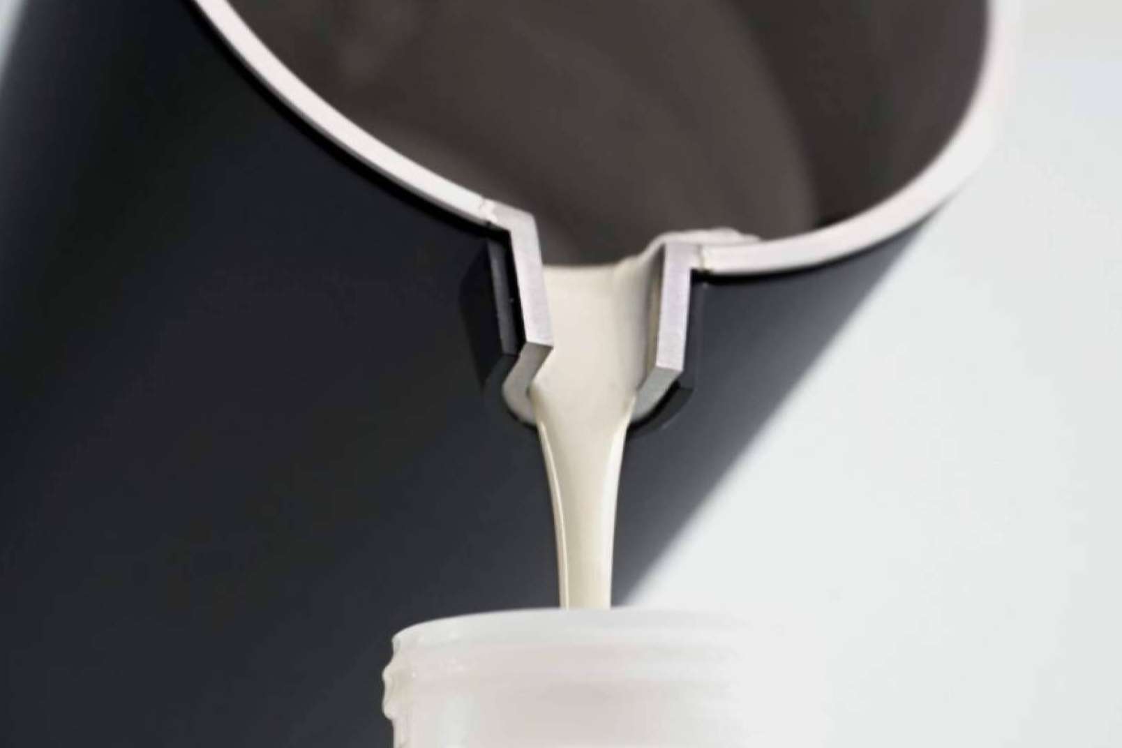 VUELVE AL MERCADO YENXA, EL PEQUEÑO ELECTRODOMÉSTICO CAPAZ DE TRANSFORMAR ACEITE USADO EN JABÓN