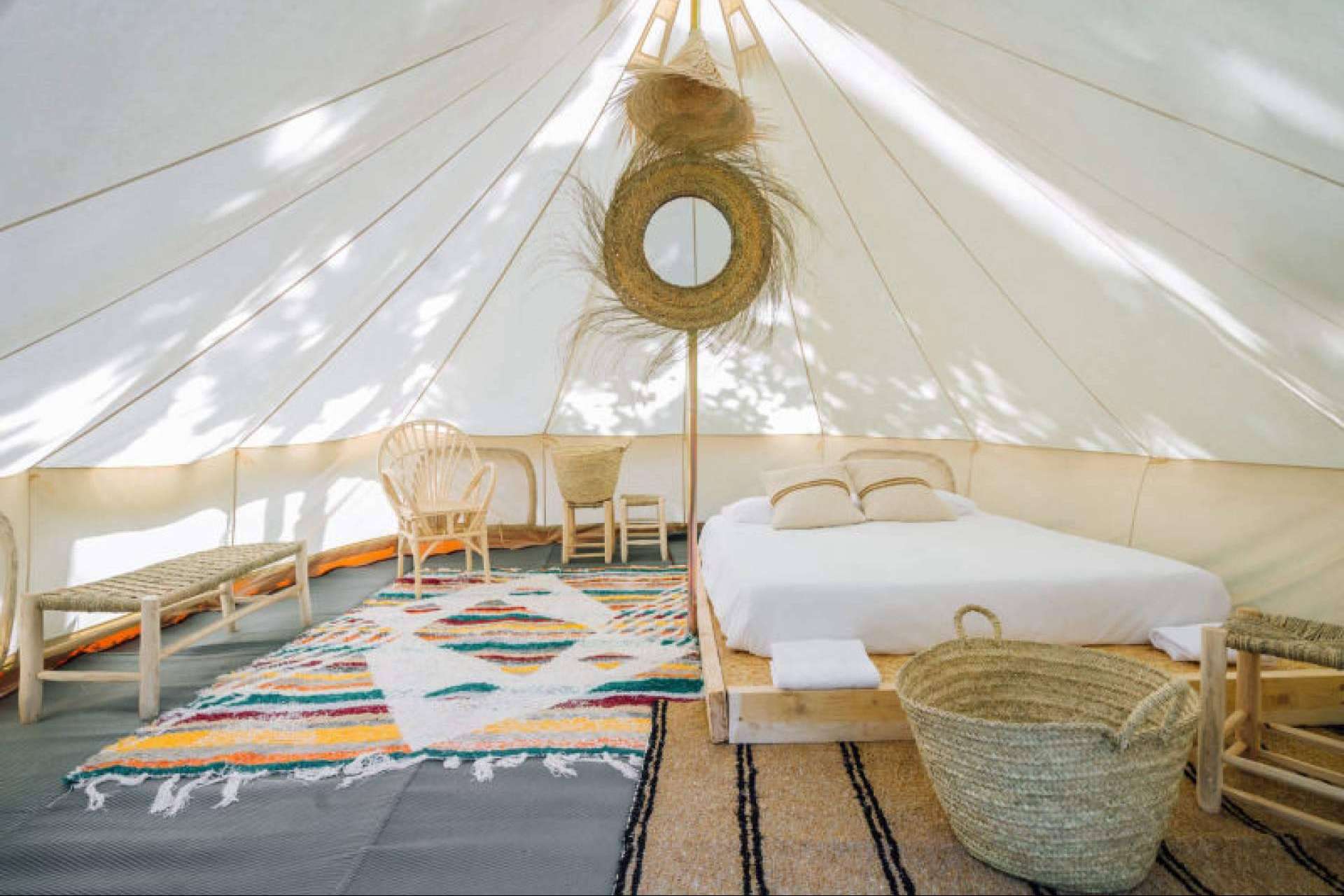 Glamping Montanejos; Experiencia inolvidable en la naturaleza