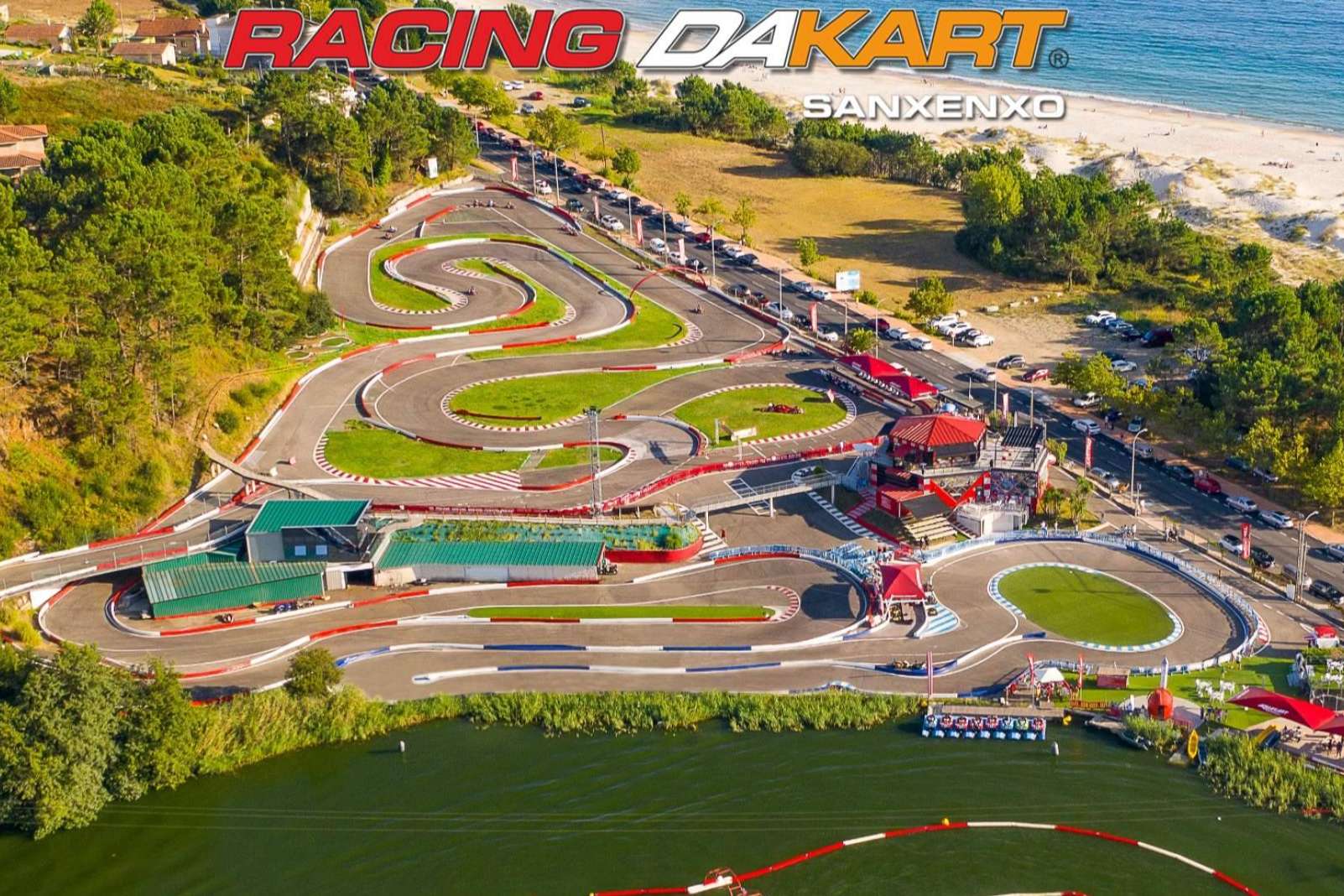 Diversión inigualable para grandes y pequeños en los circuitos de Racing Dakart