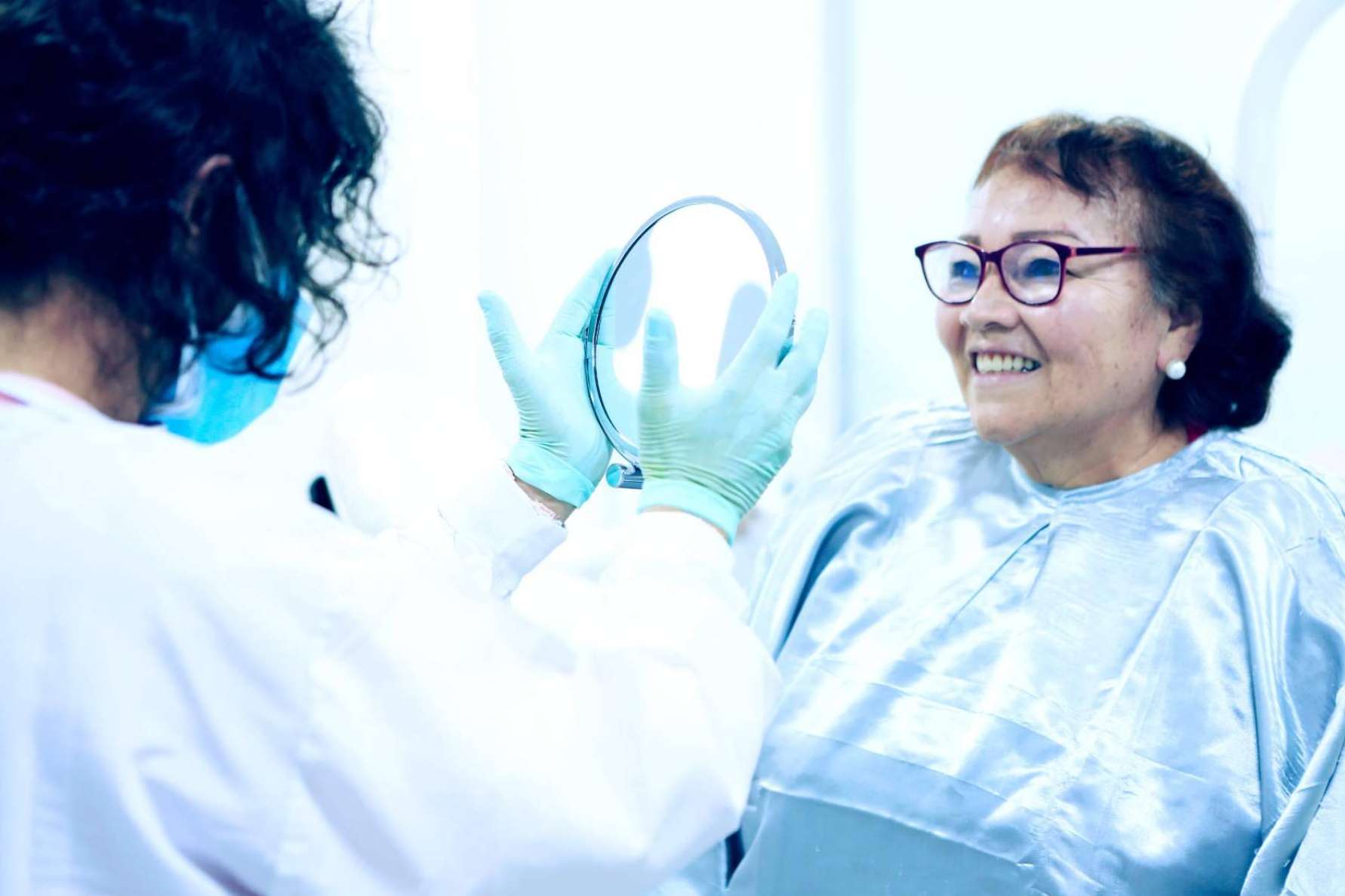 Implantes dentales, el tratamiento más solicitado para recuperar la sonrisa en Odontología Marlon Becerra