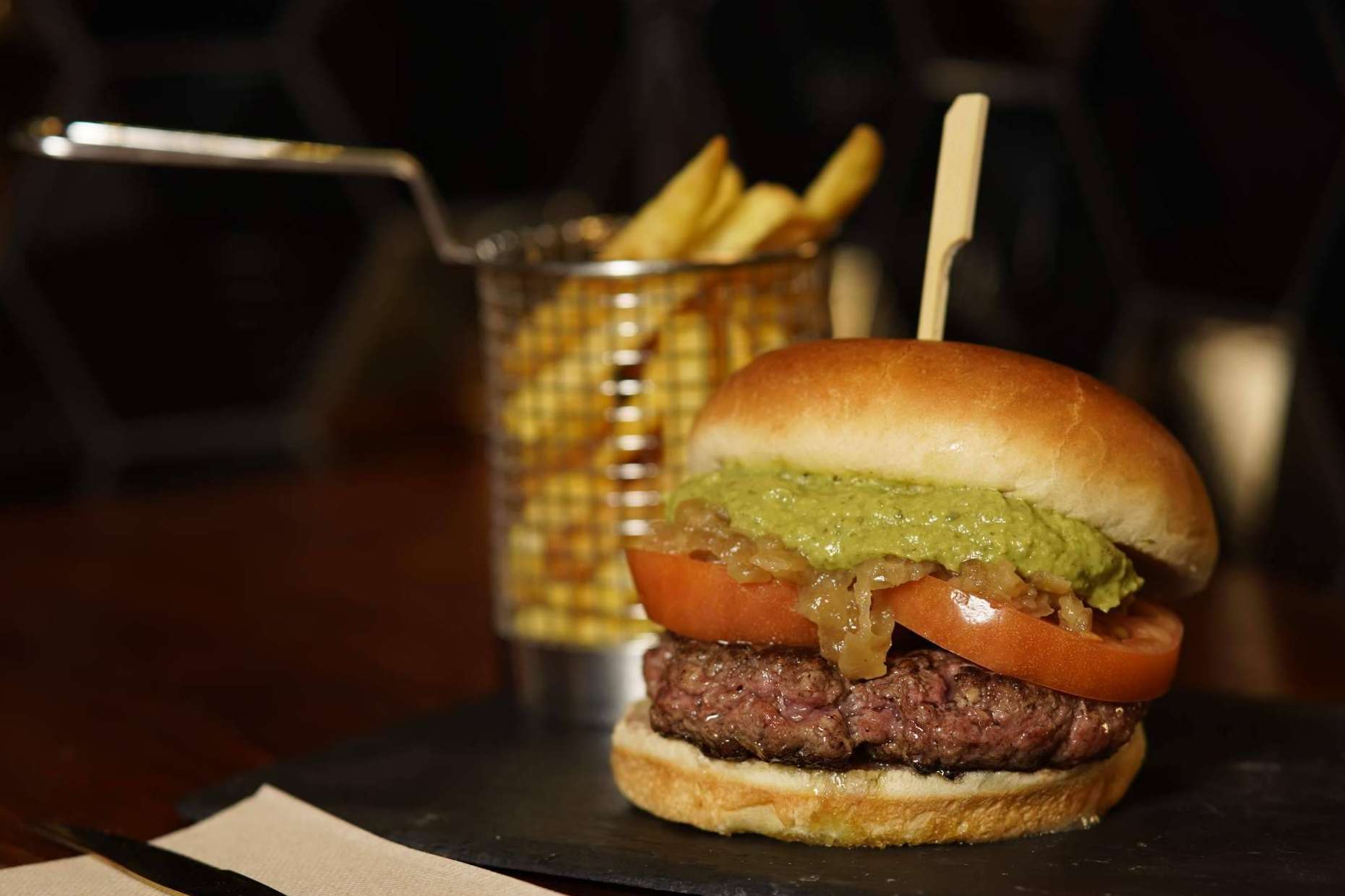 New York Crush ofrece hamburguesas artesanales con carne madurada natural en Understreet Market, La Latina