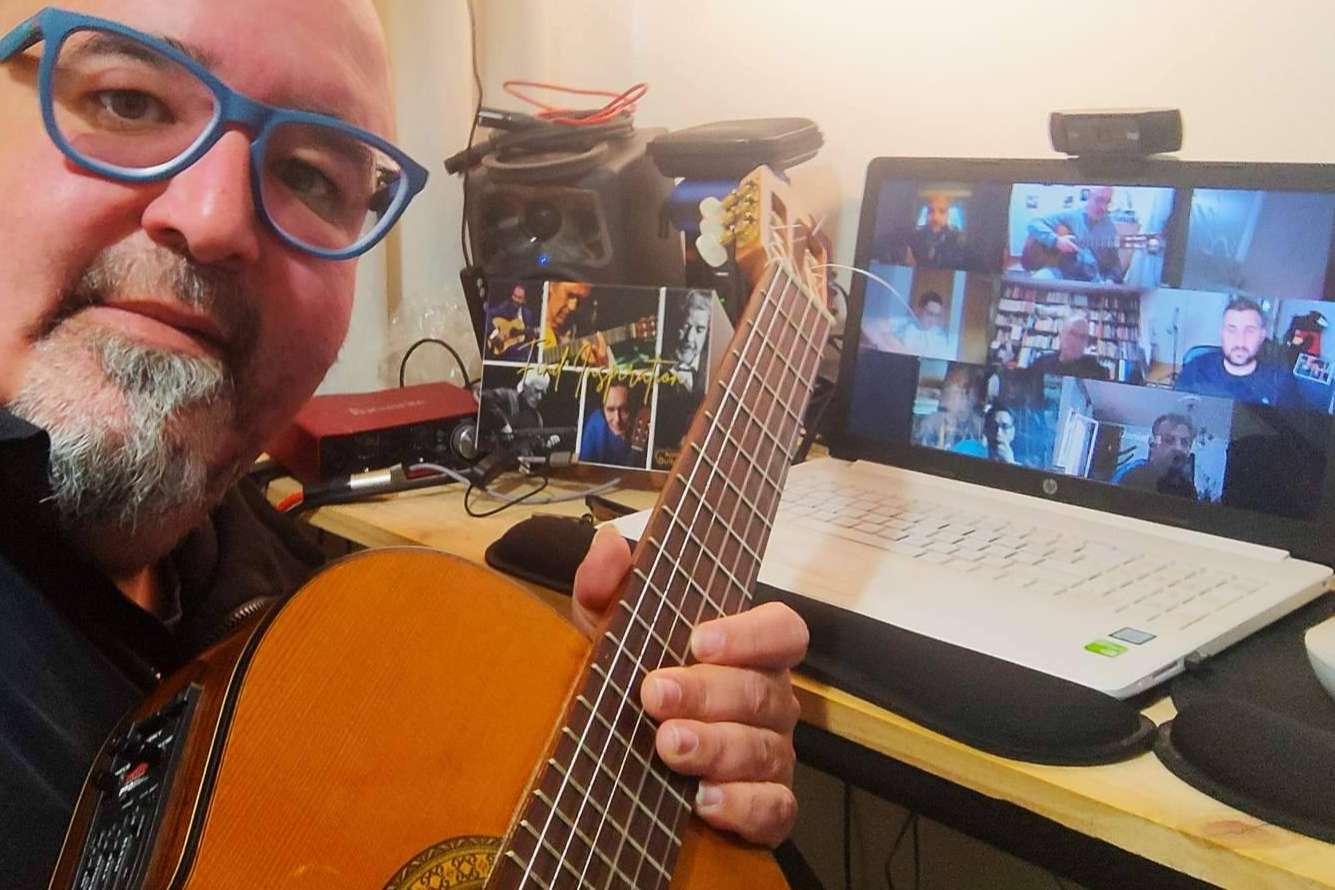Pedro Vázquez, de guitarrista flamenco a crear una academia online Top50